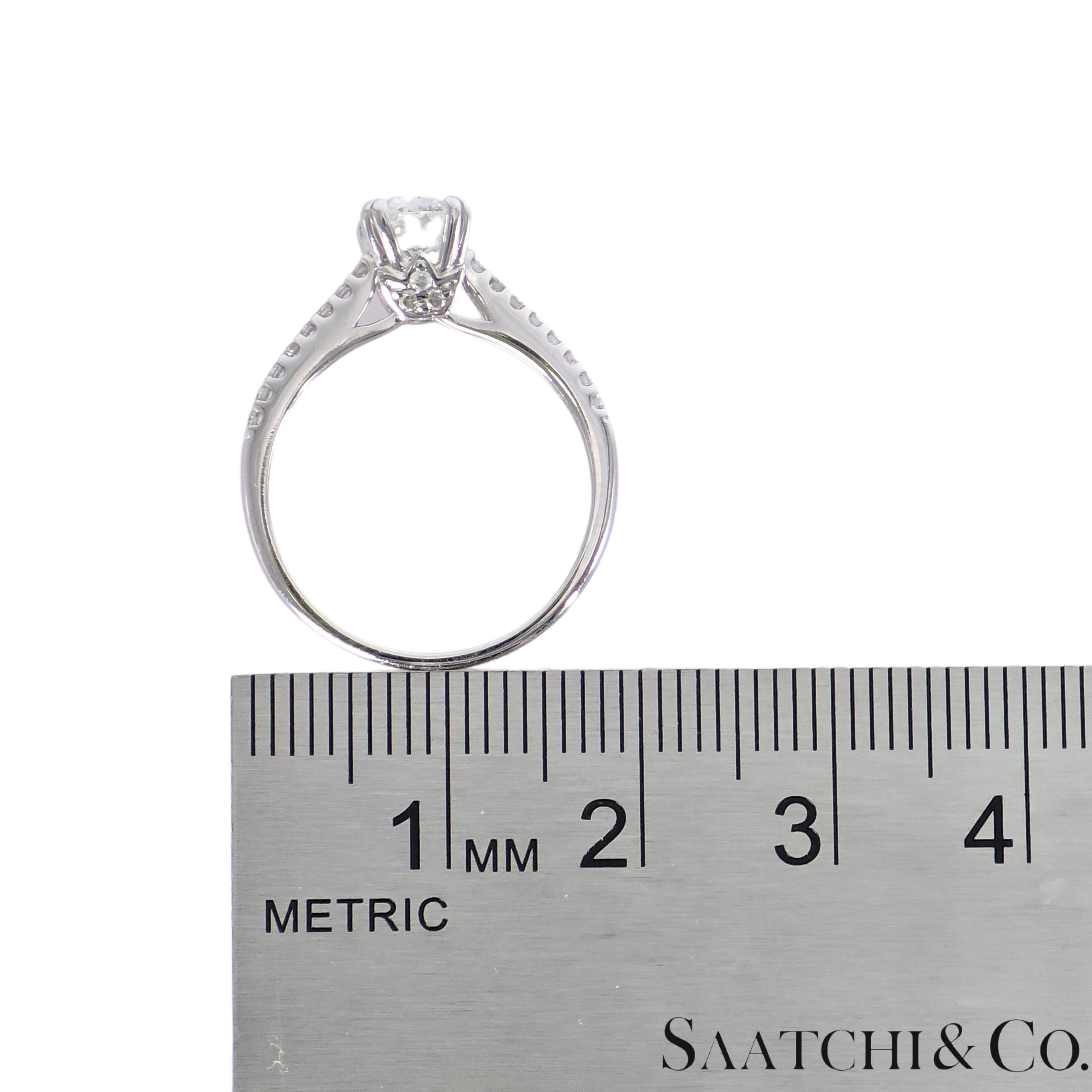 Certifié GIA  Bague en or blanc 18k 750 diamants naturels taille coussin Taille 6 en vente 8