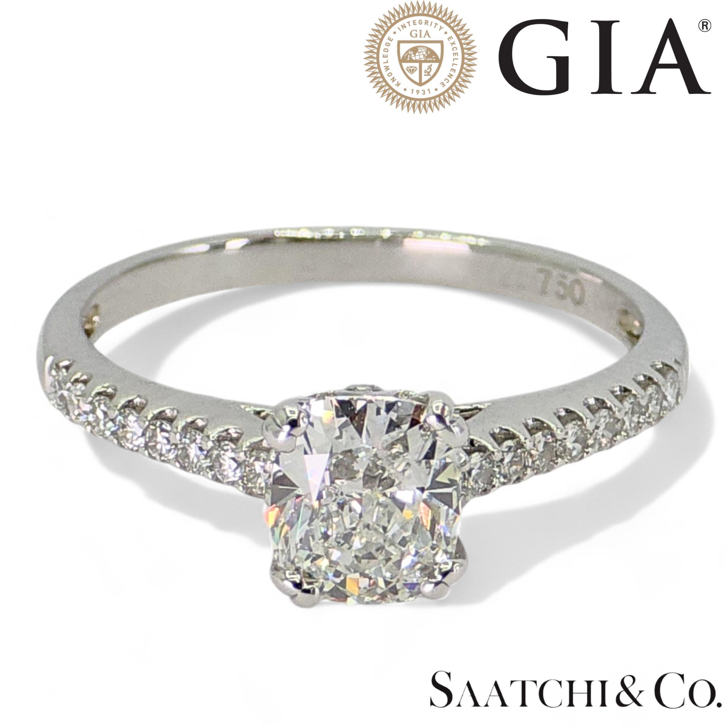 Bague en or blanc 18K avec diamant naturel GIA

Type de métal : Or jaune 18K 750
Taille de la bague : 6 (assez grande)
Poids total de l'article : 2,39 grammes
1:
Diamant naturel Poids : 1,21 ct.
Grade de clarté du diamant : Centre - VS2 / côtés -