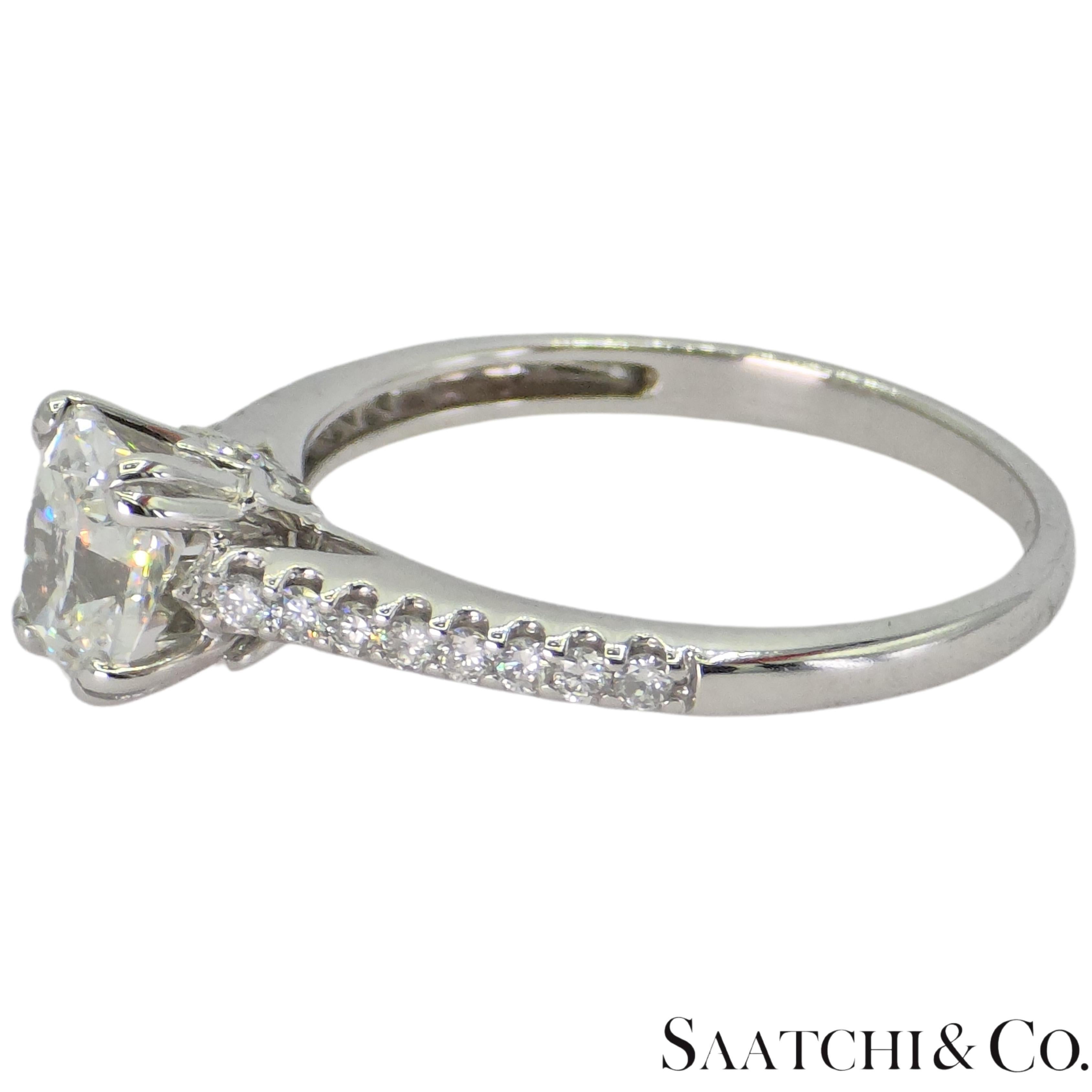 Certifié GIA  Bague en or blanc 18k 750 diamants naturels taille coussin Taille 6 Neuf - En vente à New York, NY