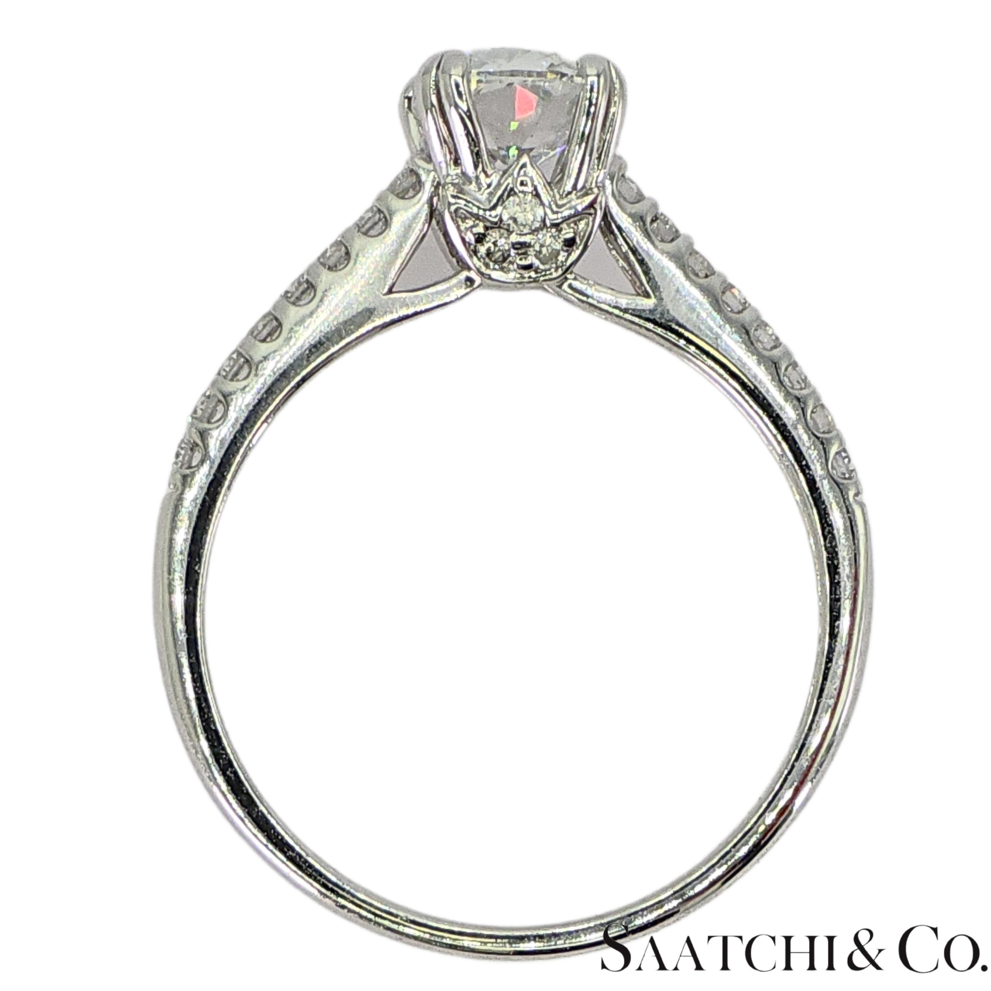 Certifié GIA  Bague en or blanc 18k 750 diamants naturels taille coussin Taille 6 en vente 2