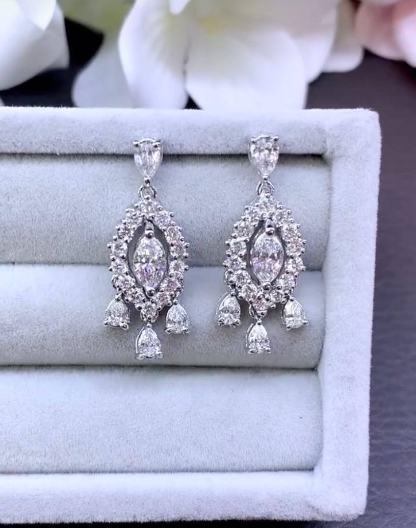 Nature certifiée GIA  Boucles d'oreilles en or 18K avec diamants Pour femmes en vente