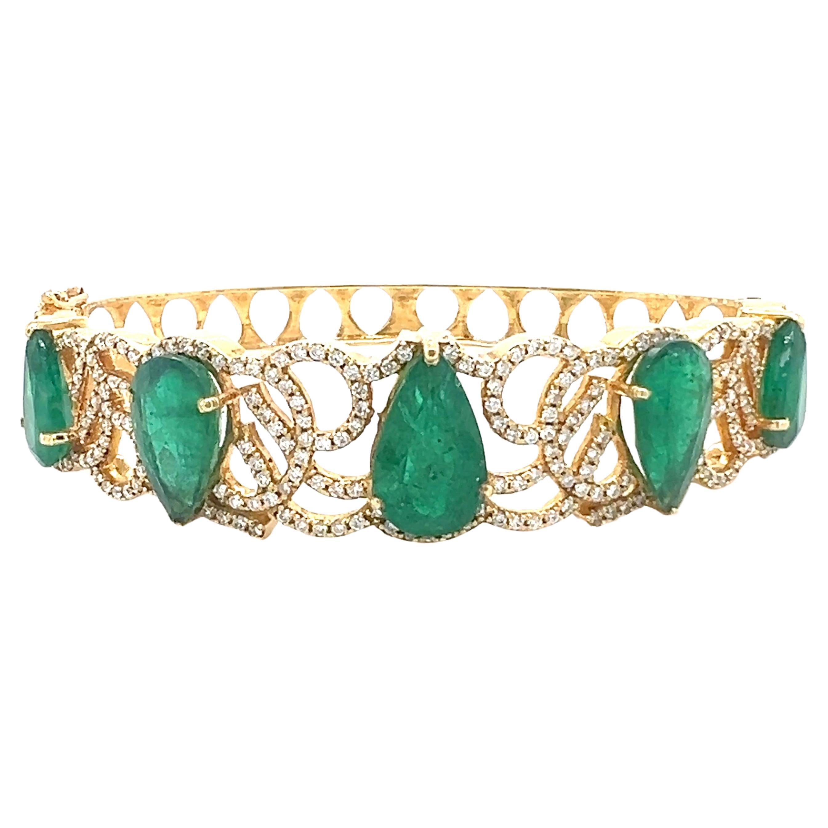 GIA certified Natural emerald and diamond bangle For Sale