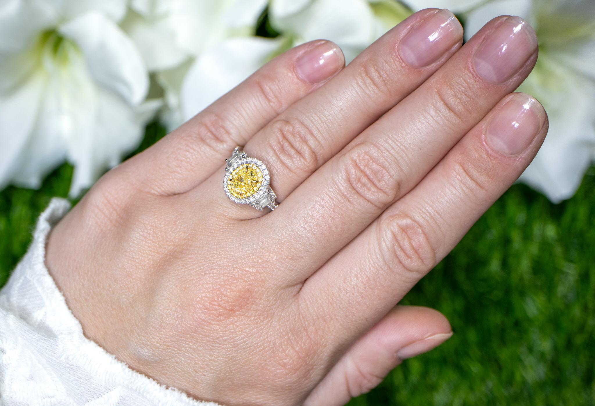 Oval Cut GIA Certified Natural Fancy Light Yellow Diamond Engagement Ring 2.14 Carats 18K For Sale