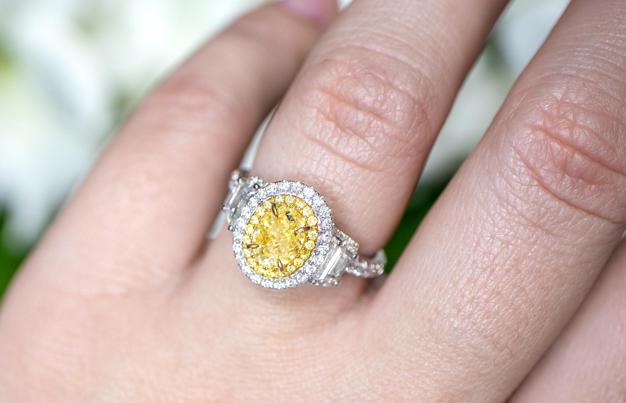 GIA Certified Natural Fancy Light Yellow Diamond Engagement Ring 2.14 Carats 18K In Excellent Condition For Sale In Laguna Niguel, CA
