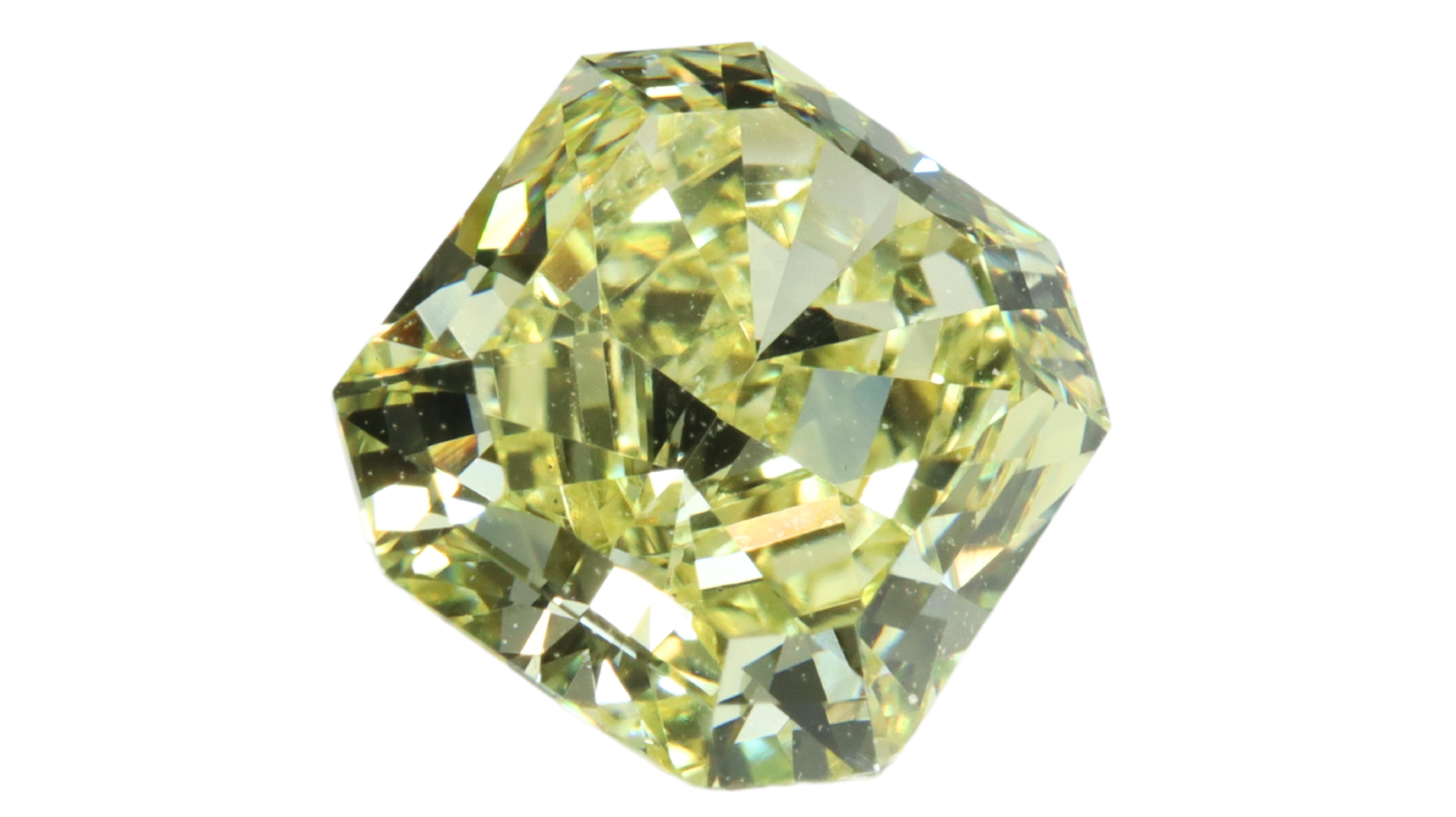 Modern GIA Certified Natural Fancy Yellow Diamond 1.00ct For Sale