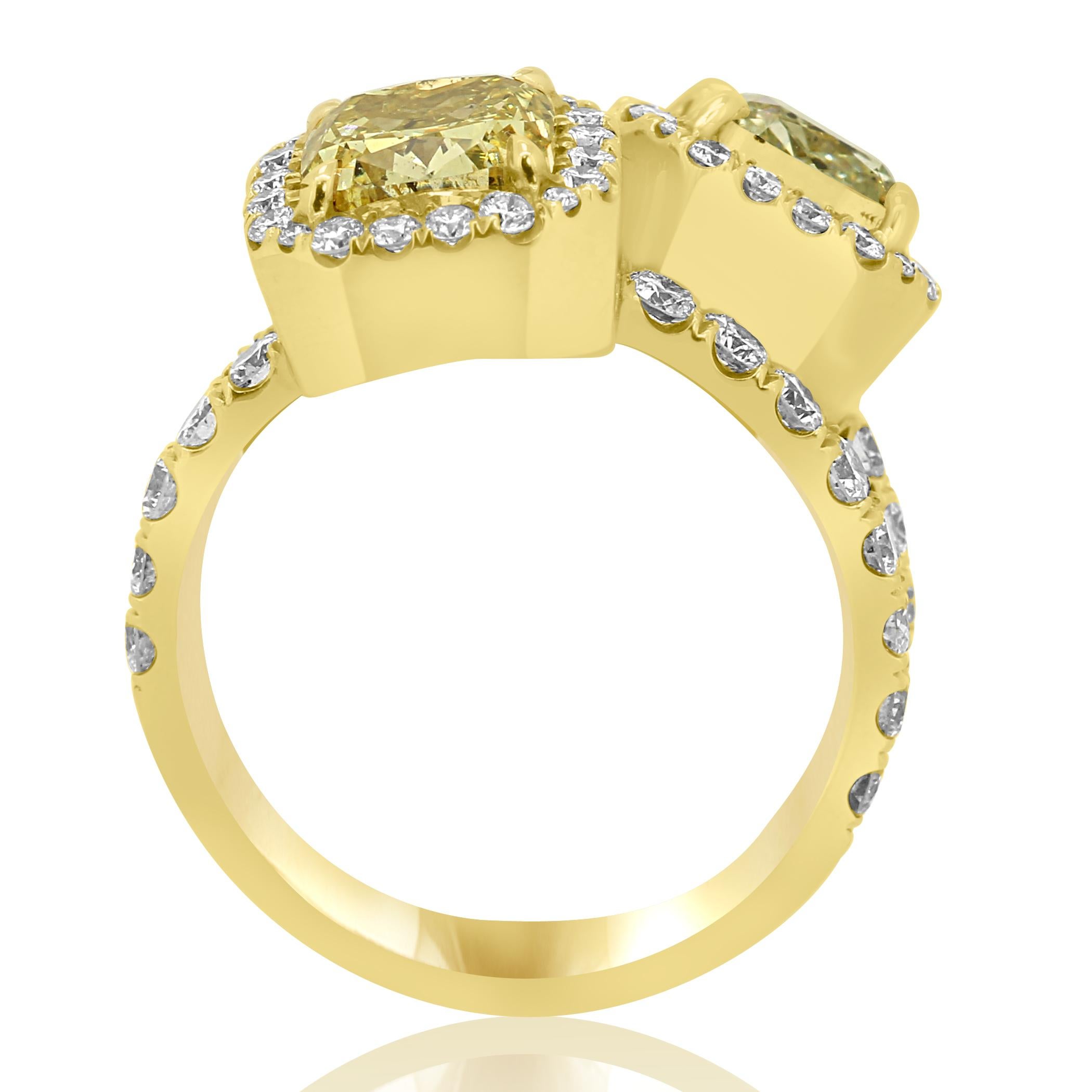 GIA Certified Natural Green and Yellow Diamond Twotone Gold Halo Toi Et Moi Ring 6