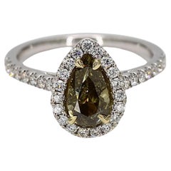 GIA Certified Natural Green Pear Diamond 1.39 Carat TW Gold Cocktail Ring