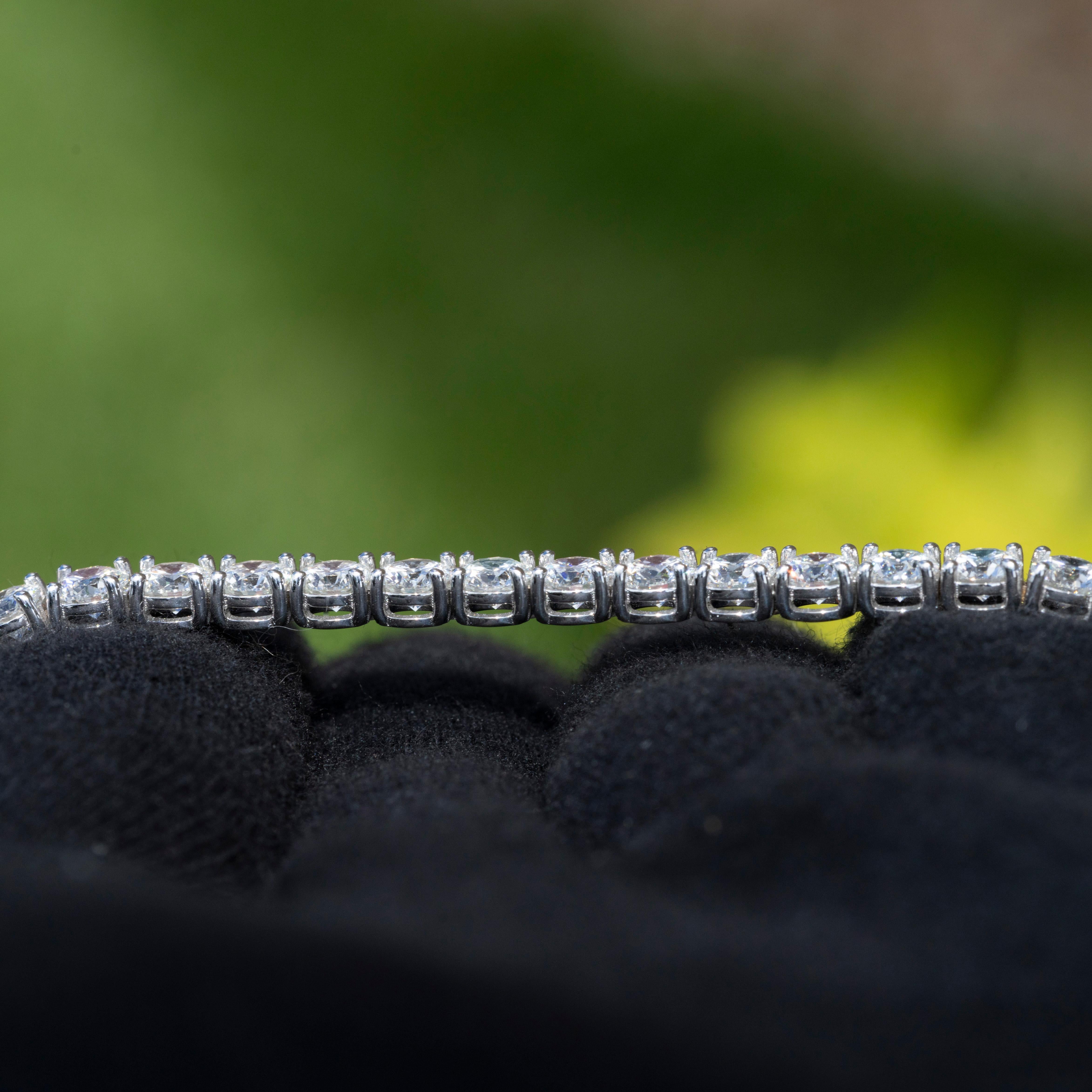 Round Cut GIA Certified Natural Internally Flawless Brilliant Tennis Bracelet