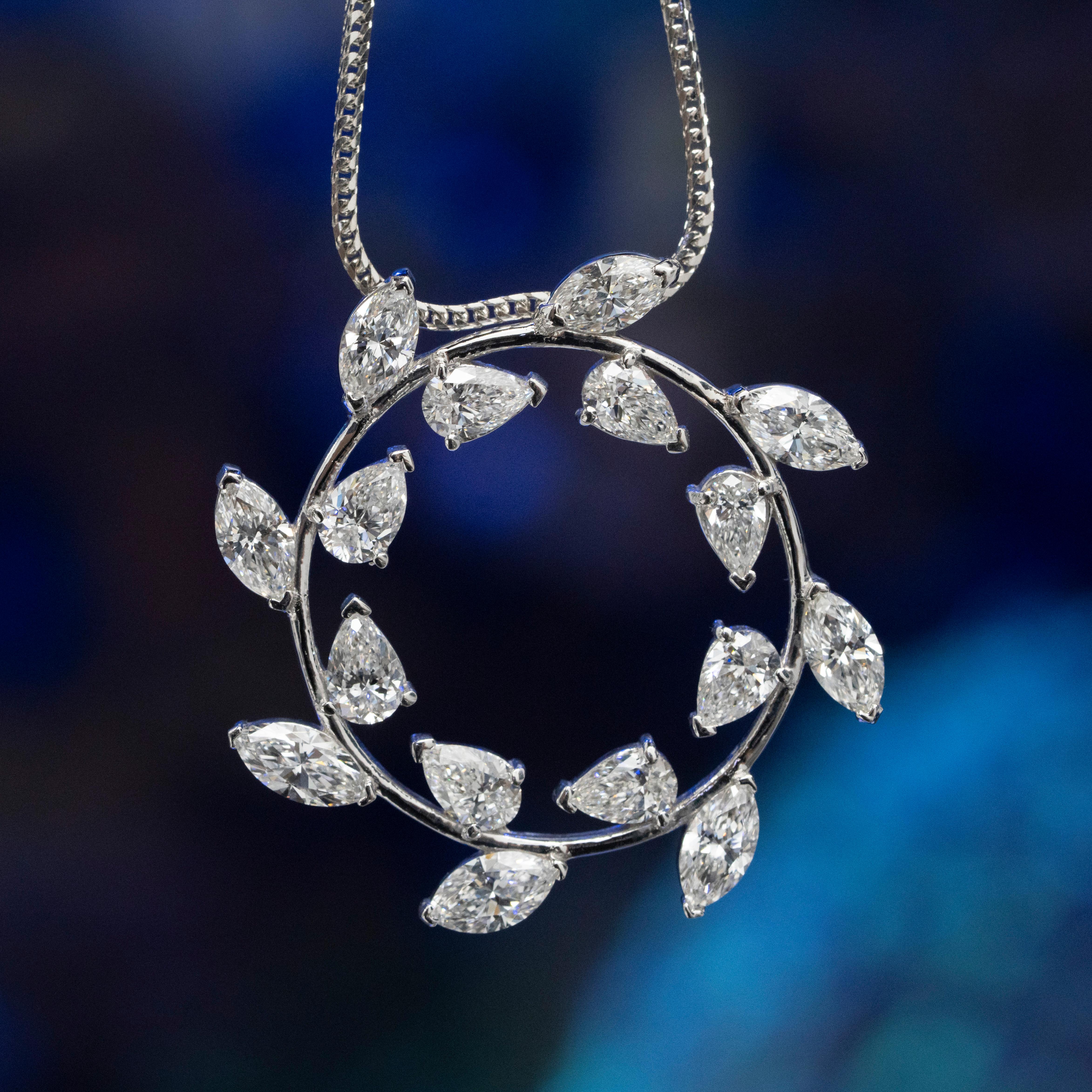 Mixed Cut GIA Certified Natural Internally Flawless Diamond Wreath Necklace