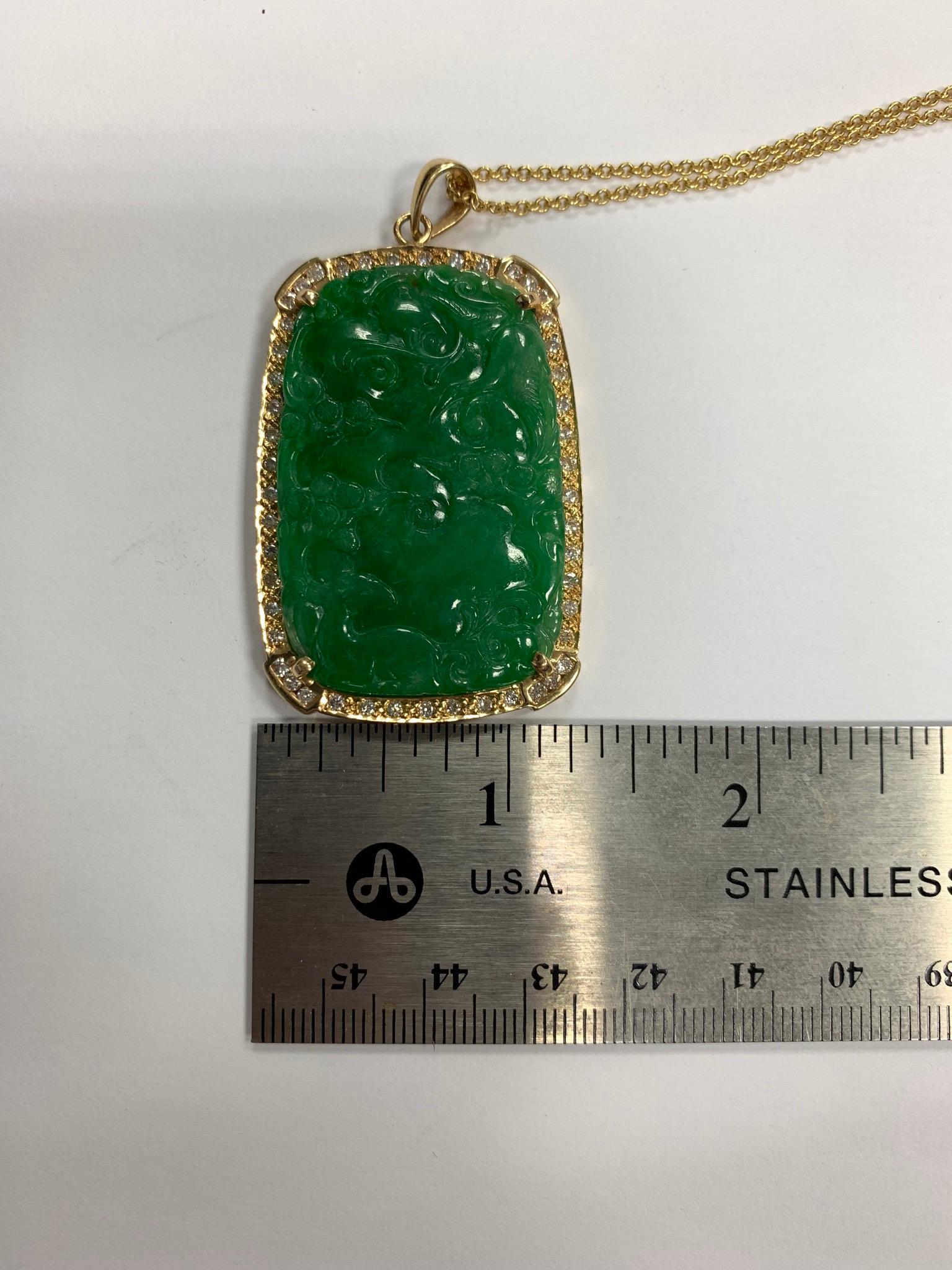 Pendentif en or avec diamants de 1 carat et jade translucide « A » en jadéite naturelle certifiée par le GIA Pour femmes en vente