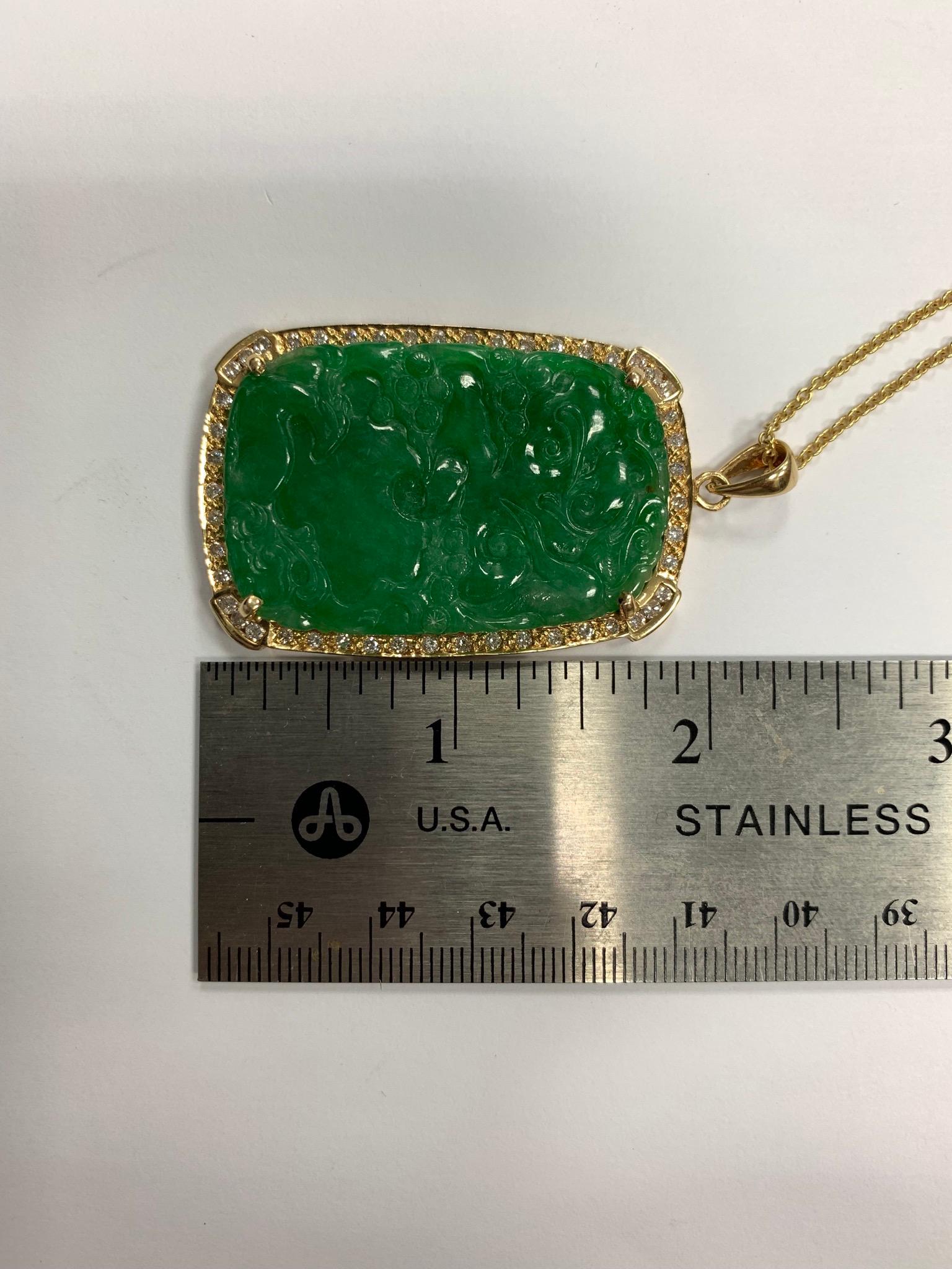 Pendentif en or avec diamants de 1 carat et jade translucide « A » en jadéite naturelle certifiée par le GIA en vente 1