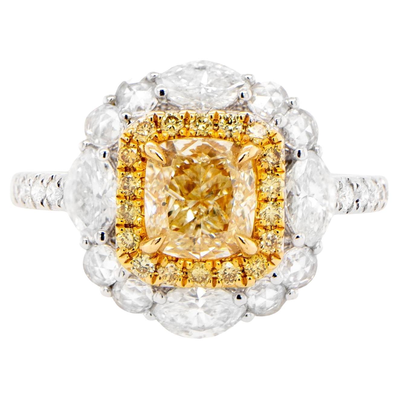 Bague de fiançailles 18 carats avec diamant jaune clair naturel certifié GIA de 2,04 carats