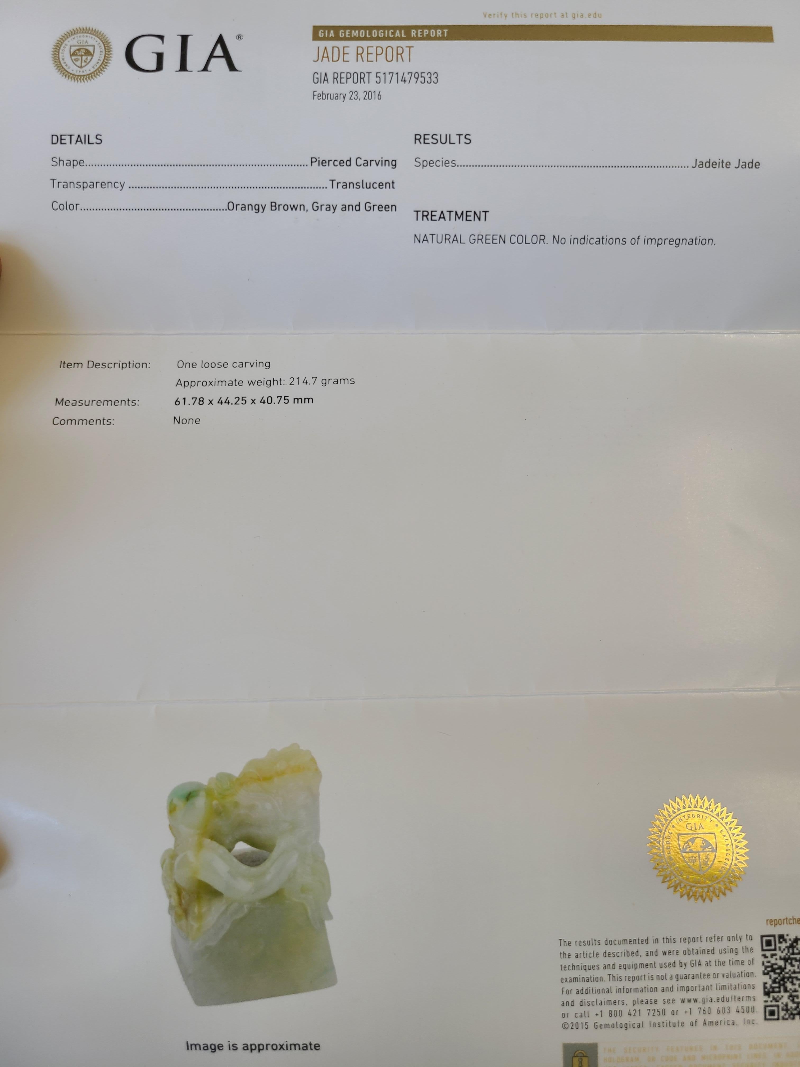 Sello de dragón de jadeíta de color naranja, marrón y verde natural certificado por GIA en venta 2
