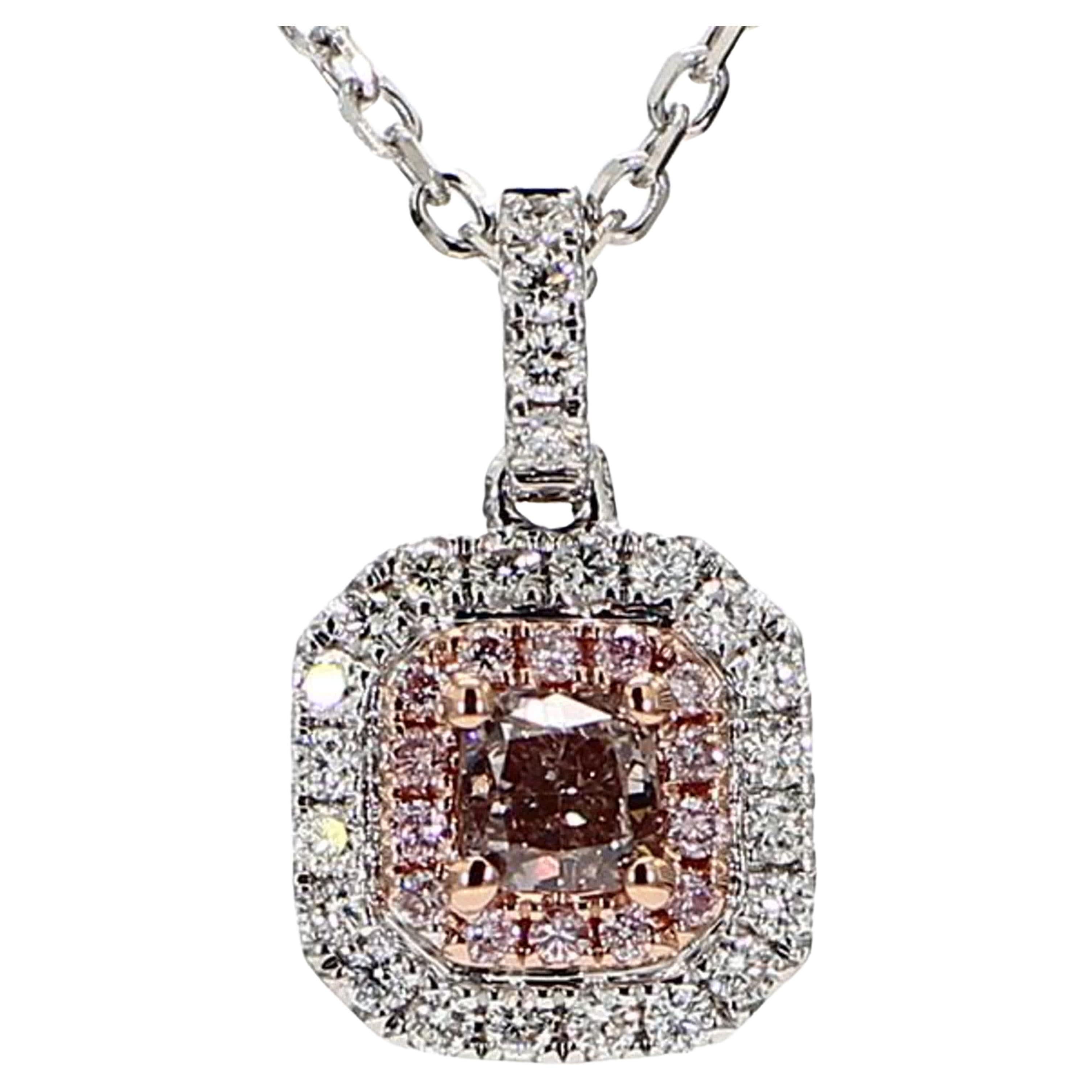 GIA Certified Natural Pink Diamond Cushion .65 Carat TW Gold Drop Pendentif