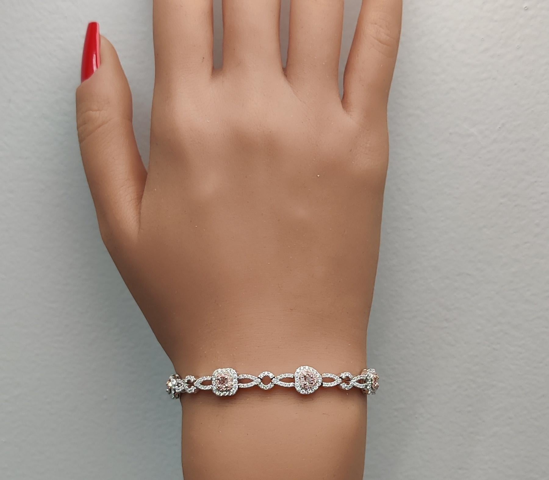 Pulsera de tenis de oro con mezcla de diamantes rosas naturales certificados por GIA de 3.52 quilates TW en Nuevo estado para la venta en New York, NY