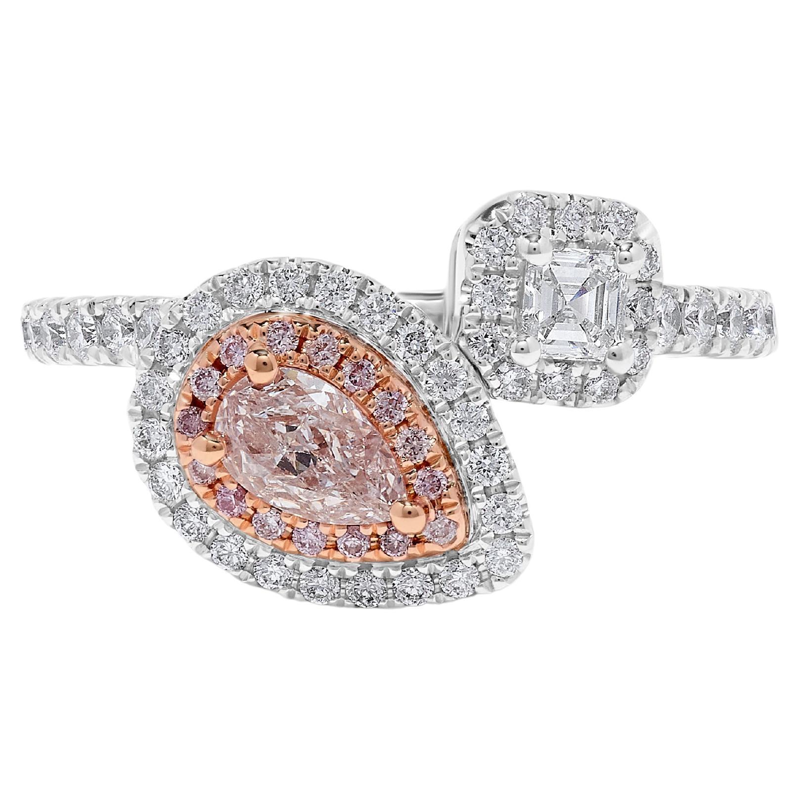 GIA-zertifizierter natürlicher rosa birnenförmiger Diamant .89 Karat TW Gold Cocktail-Ring im Angebot