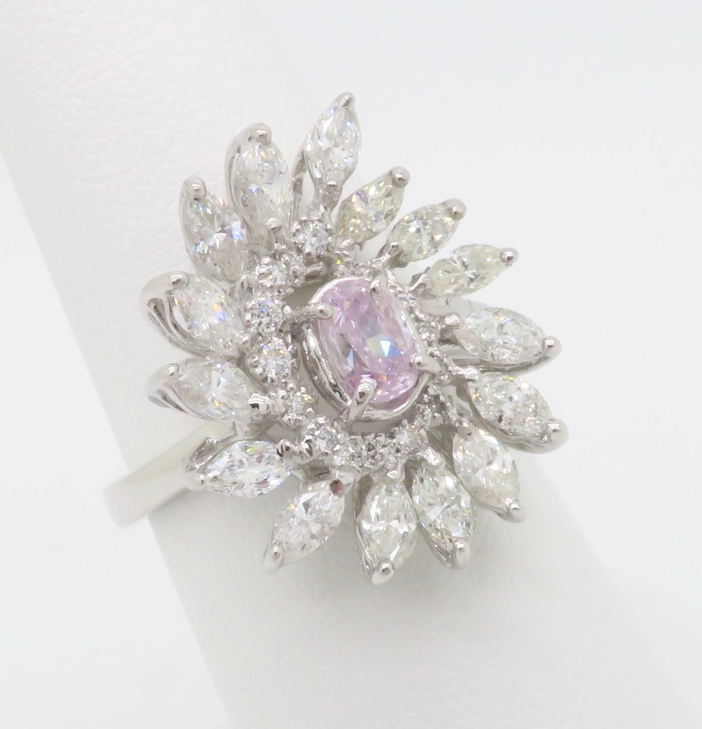 Femenino o masculino Diamante en talla cojín de color rosa púrpura natural certificado por el GIA en oro blanco de 18 quilates en venta