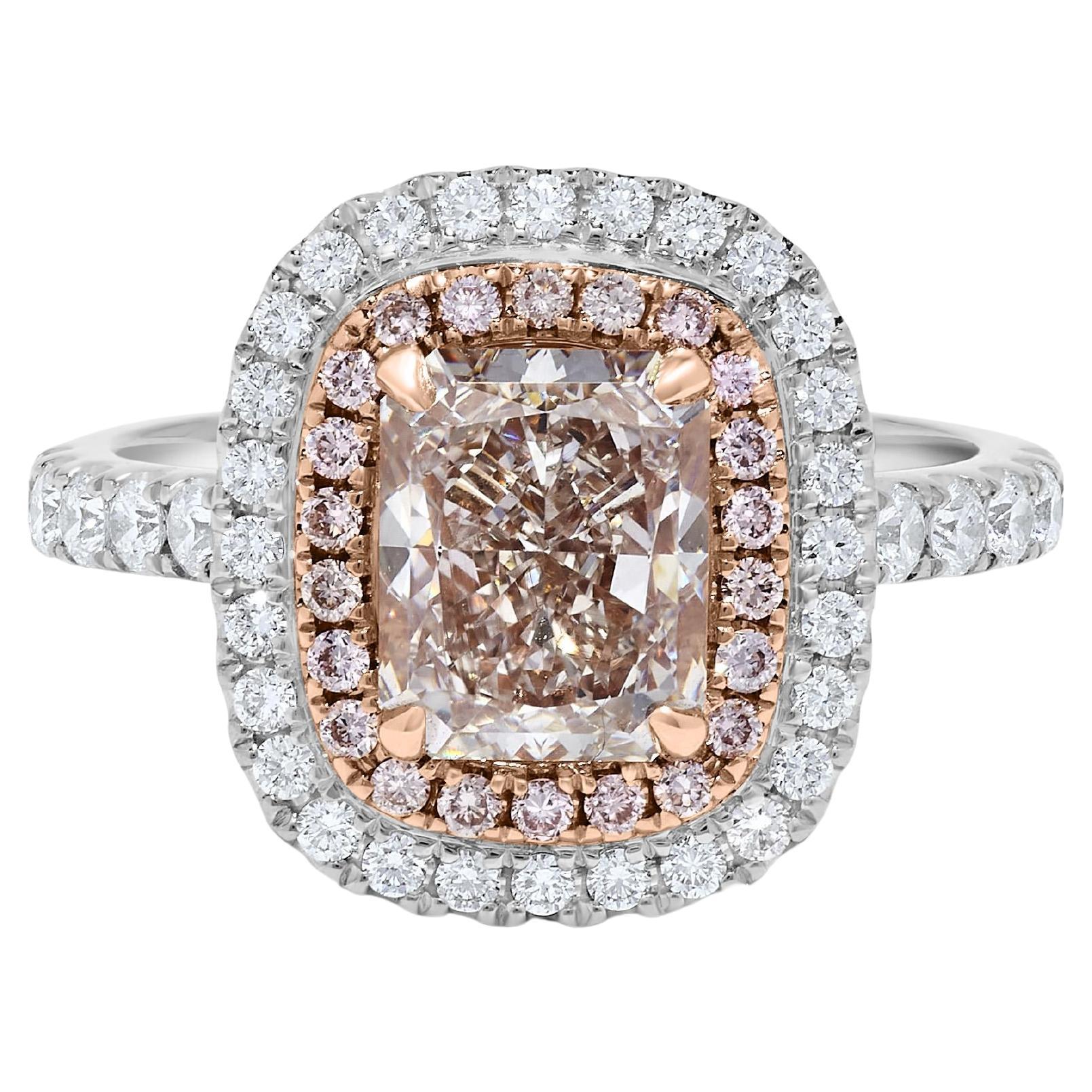 Bague cocktail en or rose radiant certifiée GIA de 2.92 carat poids total en vente