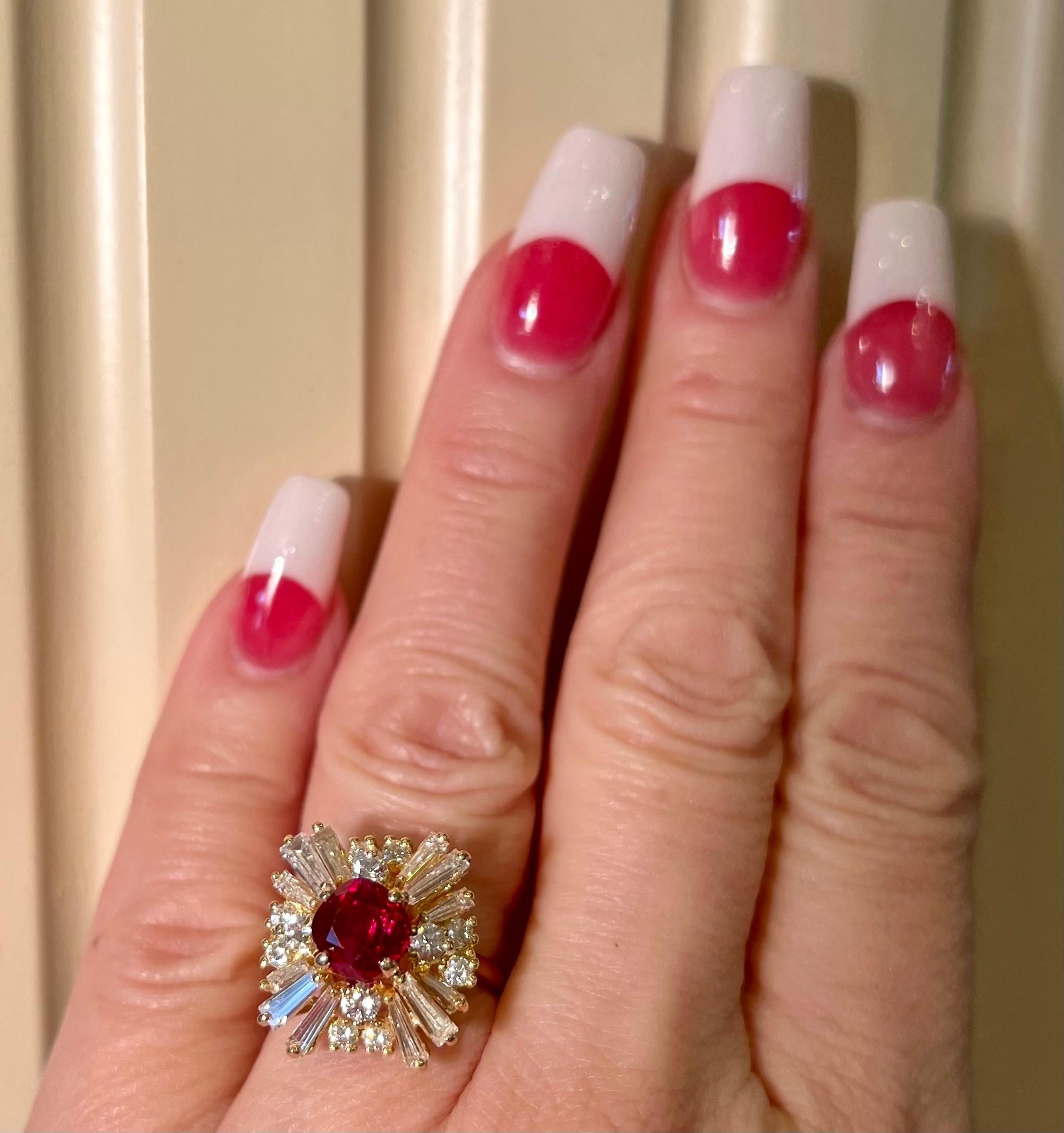 Anillo de bailarina de oro amarillo de 18 quilates con rubí natural y diamante de 6,10 quilates certificado por el GIA en venta 10