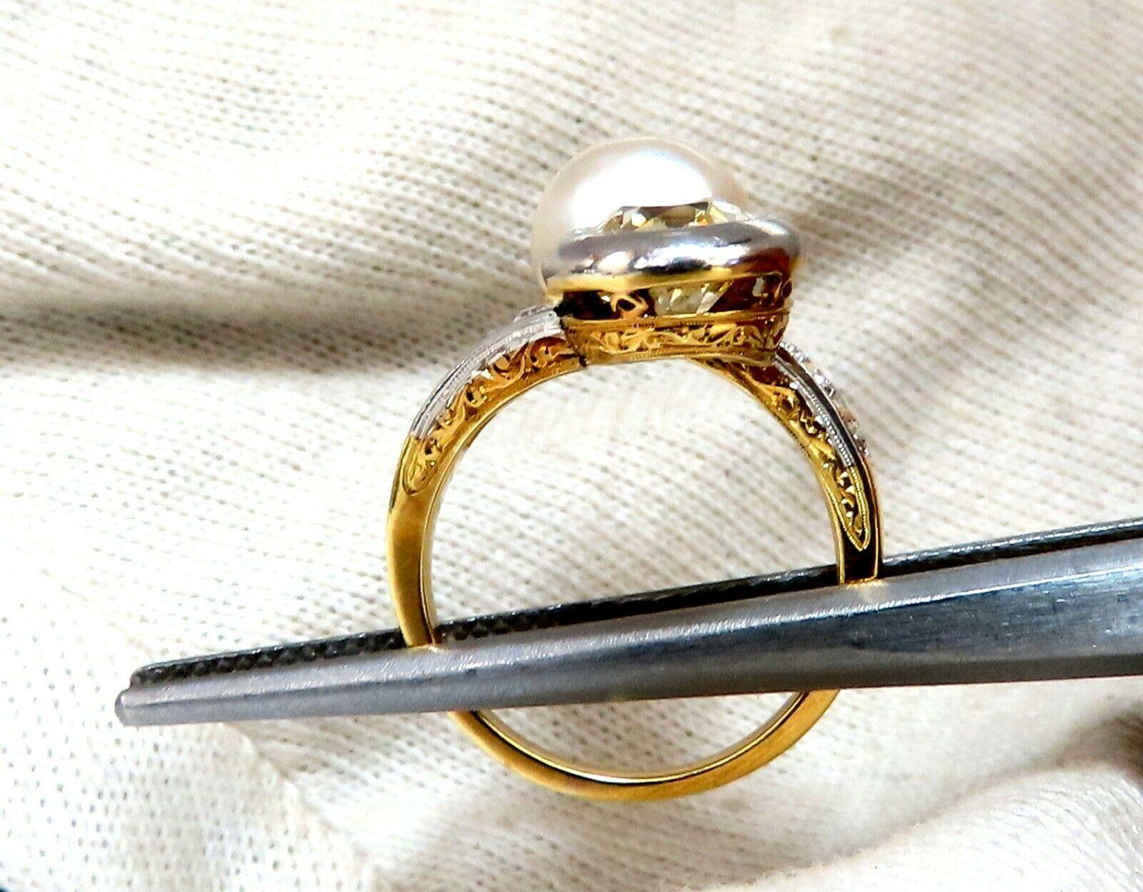 GIA Certified Natural Saltwater Pearl Light Yellow Diamonds Ring 18 Karat For Sale 1