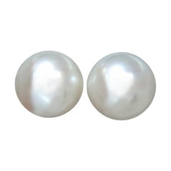 GIA Certified Natural Saltwater Pearl Stud Earrings 14kt Pink Overtone