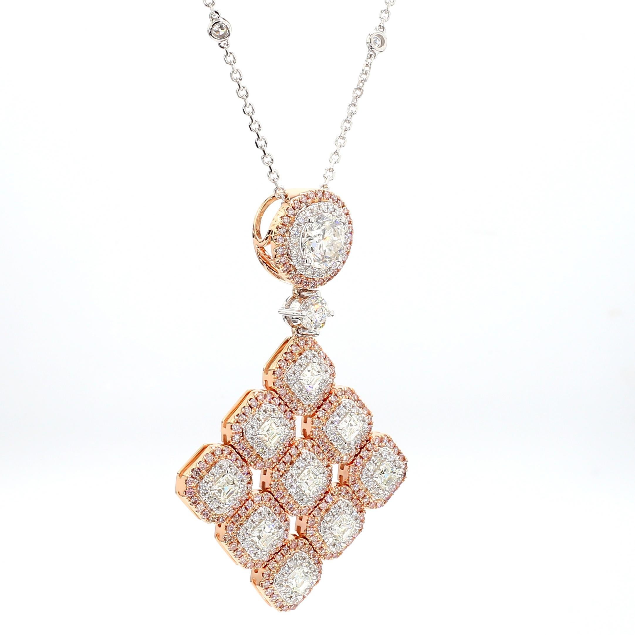 Taille ronde Pendentif en or blanc naturel de 4,11 carats poids total certifié par le GIA en vente