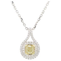 GIA Certified Natural Yellow Cushion Diamond 0.71 Carat TW Gold Drop Pendentif