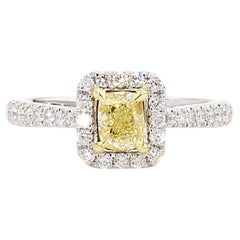 Anello da cocktail in oro con diamante giallo naturale certificato GIA da 1.01 carati TW