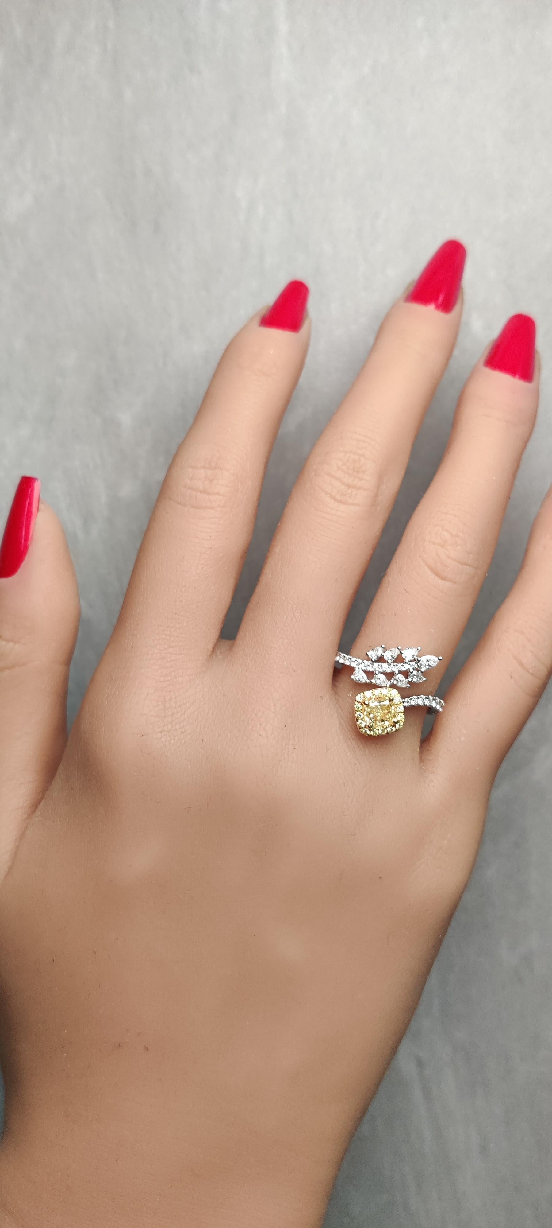 GIA Certified Natural Yellow Cushion Diamond 1.69 Carat TW Gold Cocktail Ring In New Condition For Sale In New York, NY
