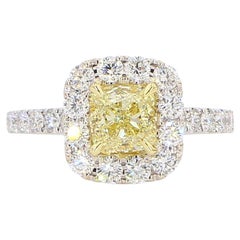 Anillo de cóctel de oro de 1.94 quilates TW con diamante amarillo natural en cojín certificado por el GIA