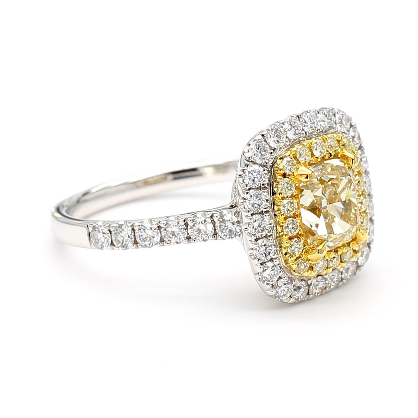 Taglio cuscino GIA Certified Natural Yellow Cushion Diamond 1.95 Carat TW Gold Cocktail Ring in vendita