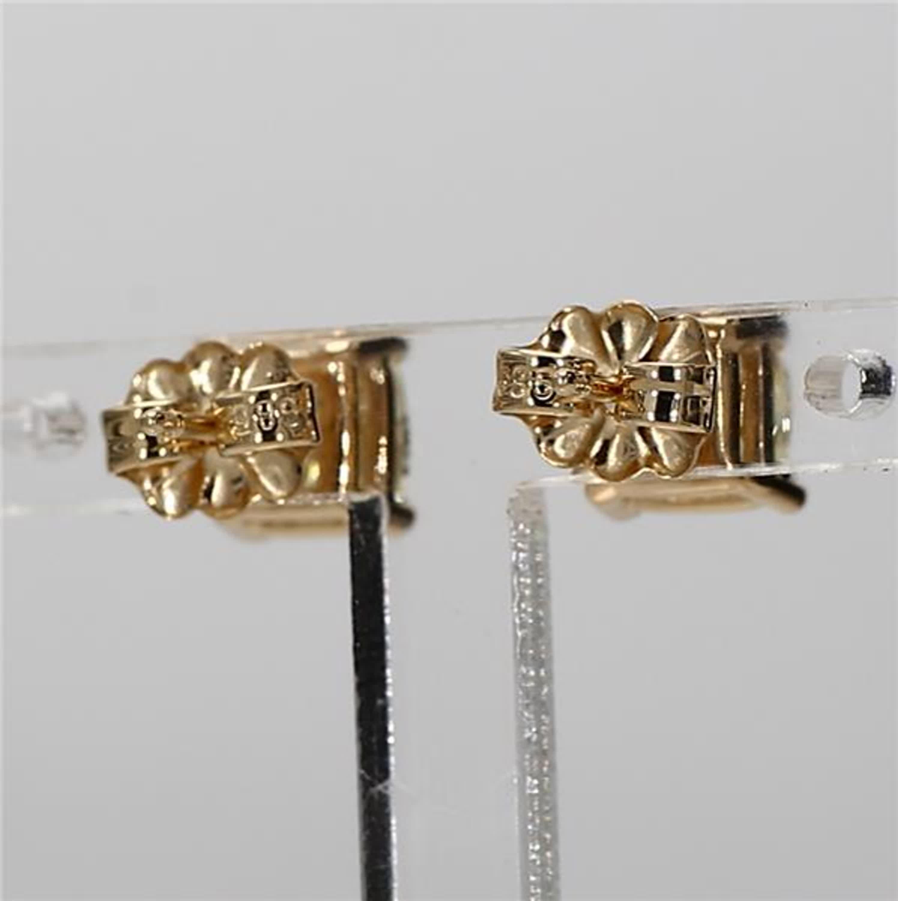 Boucles d'oreilles en or certifiées GIA avec diamant coussin de 2.04 carat TW Neuf - En vente à New York, NY