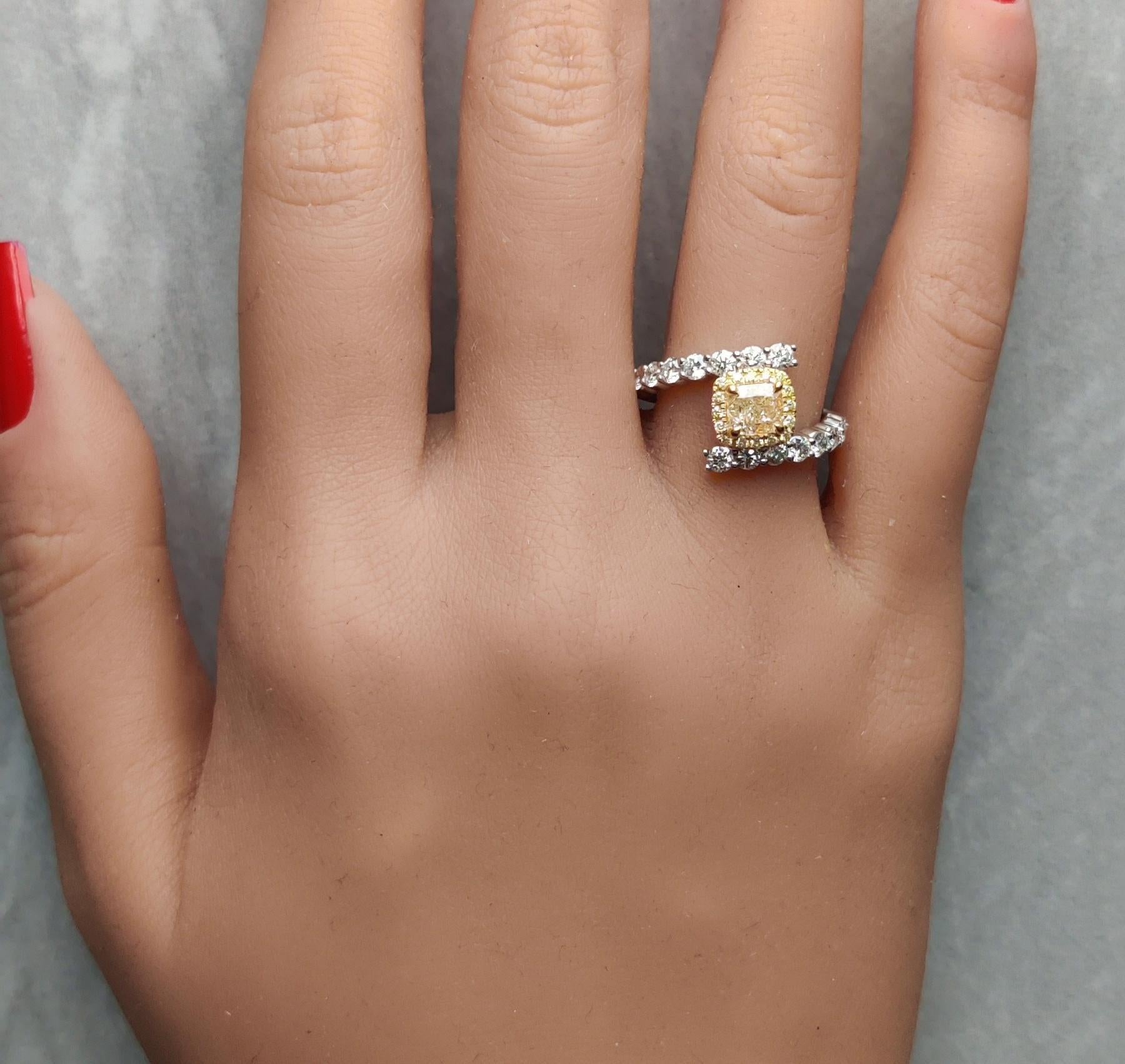 GIA Certified Natural Yellow Cushion Diamond 2.16 Carat TW Gold Cocktail Ring In New Condition For Sale In New York, NY