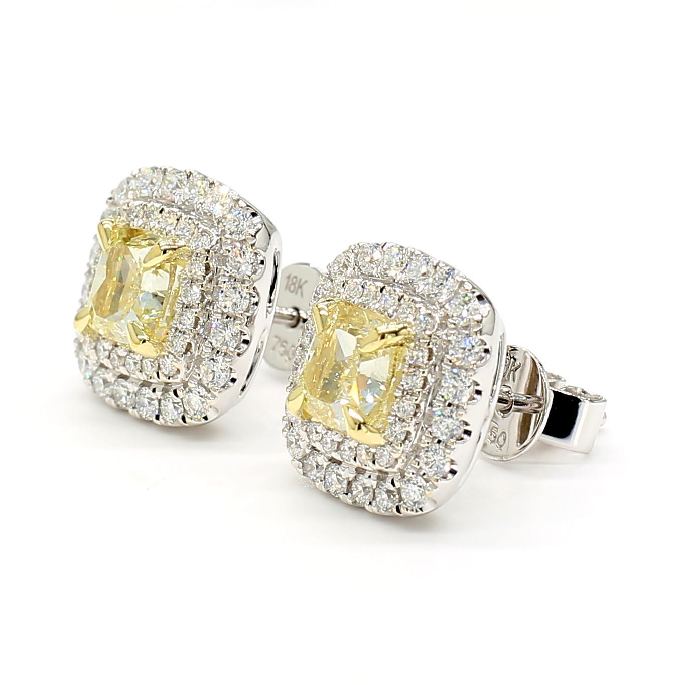 I bellissimi orecchini di diamanti certificati GIA di RareGemworld. Montato in una splendida montatura in oro giallo e bianco 18 carati con diamanti naturali gialli taglio cuscino. I diamanti gialli sono circondati da una mischia di diamanti bianchi
