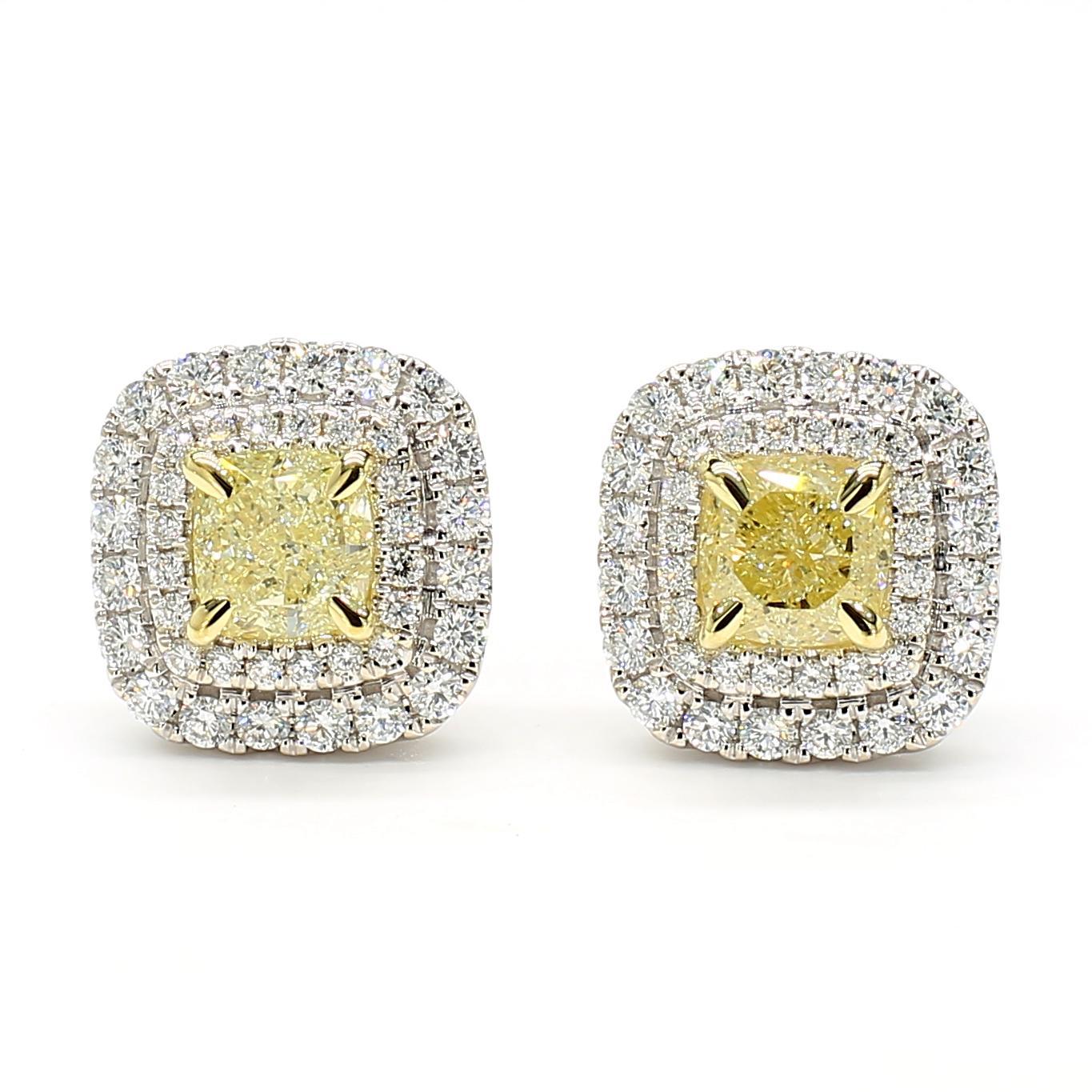 Contemporaneo Orecchini con perno in oro con diamante giallo naturale certificato GIA da 2.21 carati TW in vendita