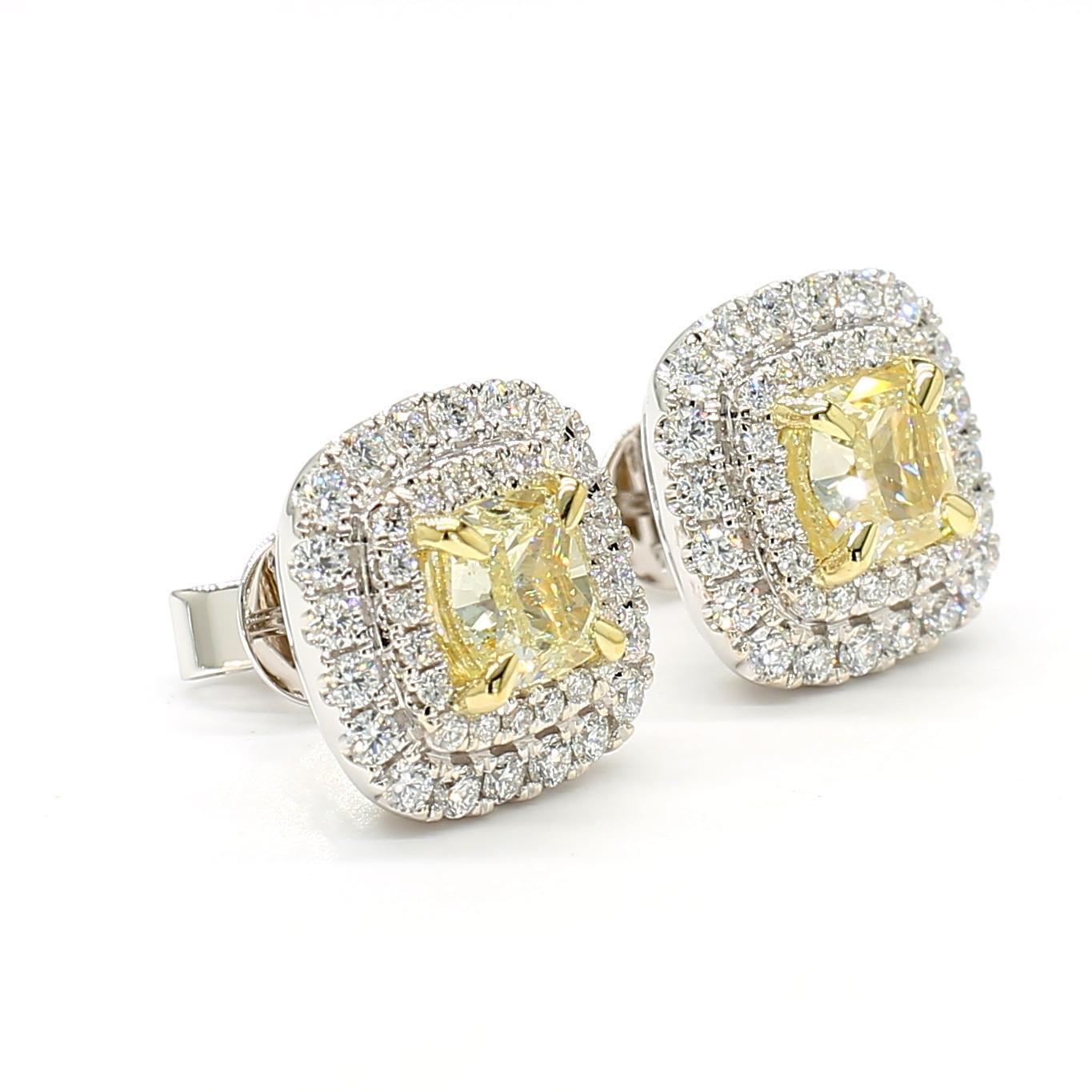 Taglio cuscino Orecchini con perno in oro con diamante giallo naturale certificato GIA da 2.21 carati TW in vendita