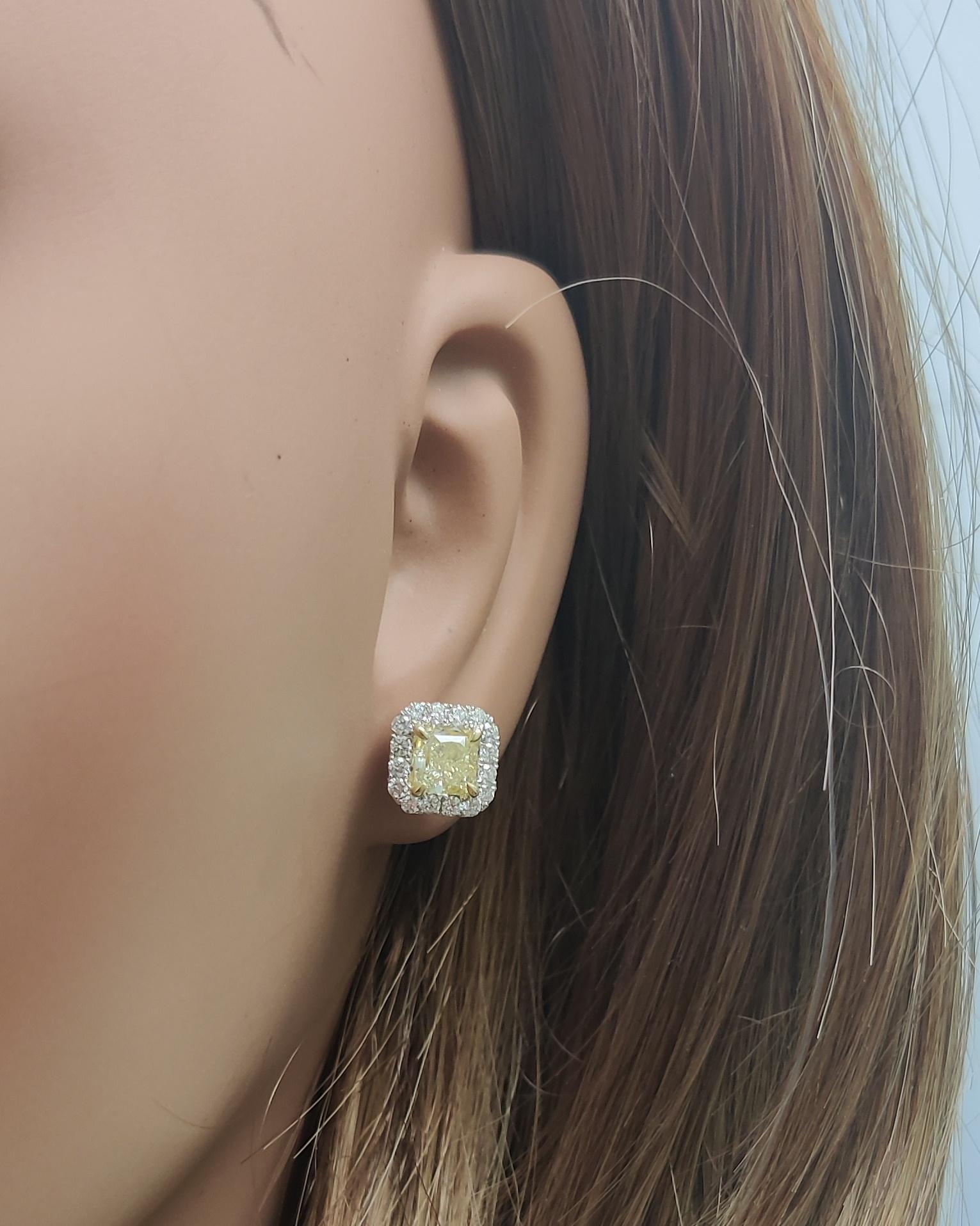 GIA Certified Natural Yellow Cushion Diamond 2.21 Carat TW Gold Stud Earrings In New Condition For Sale In New York, NY