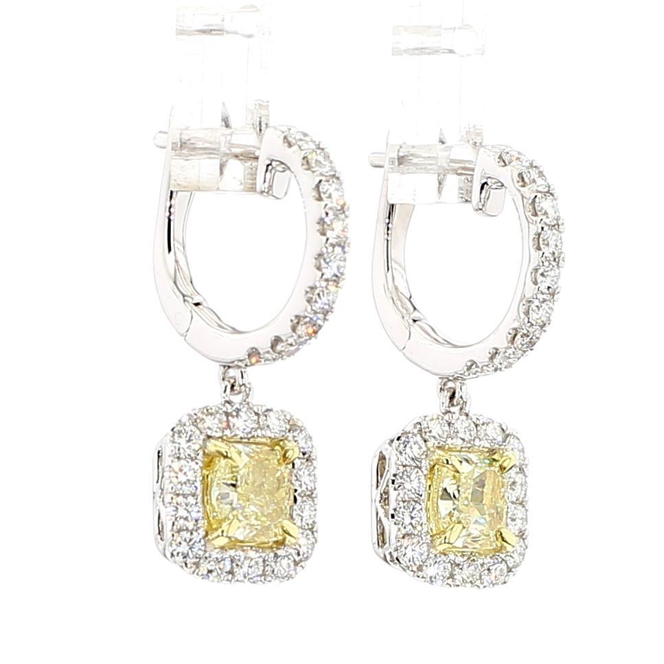 Taglio cuscino Orecchini a goccia in oro con diamante giallo naturale certificato GIA da 2.67 carati TW in vendita
