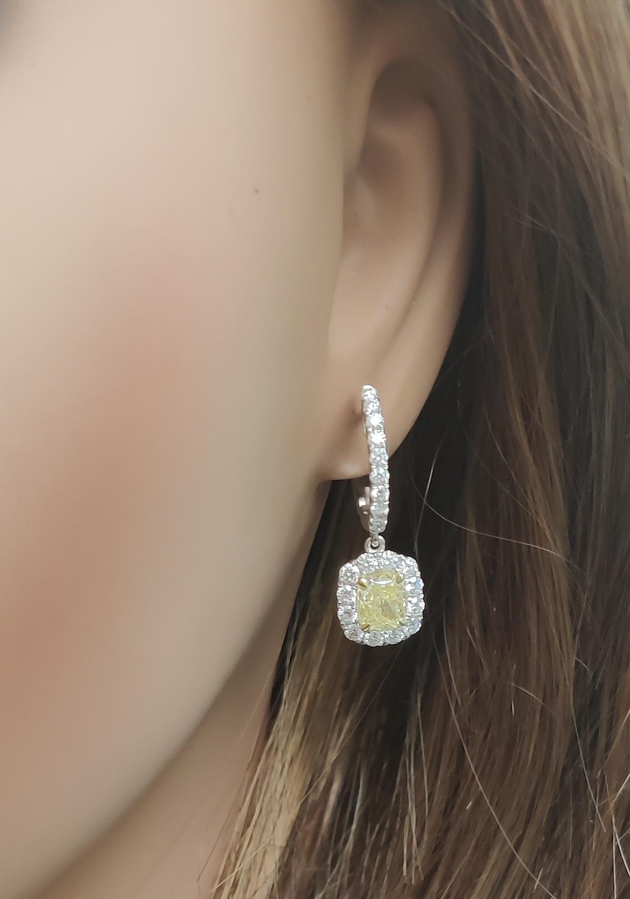 GIA Certified Natural Yellow Cushion Diamond 3.16 Carat TW Gold Drop Earrings In New Condition For Sale In New York, NY