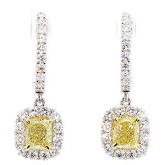 Pendientes de gota de oro con diamante amarillo natural en cojín certificado por GIA de 3.16 quilates TW
