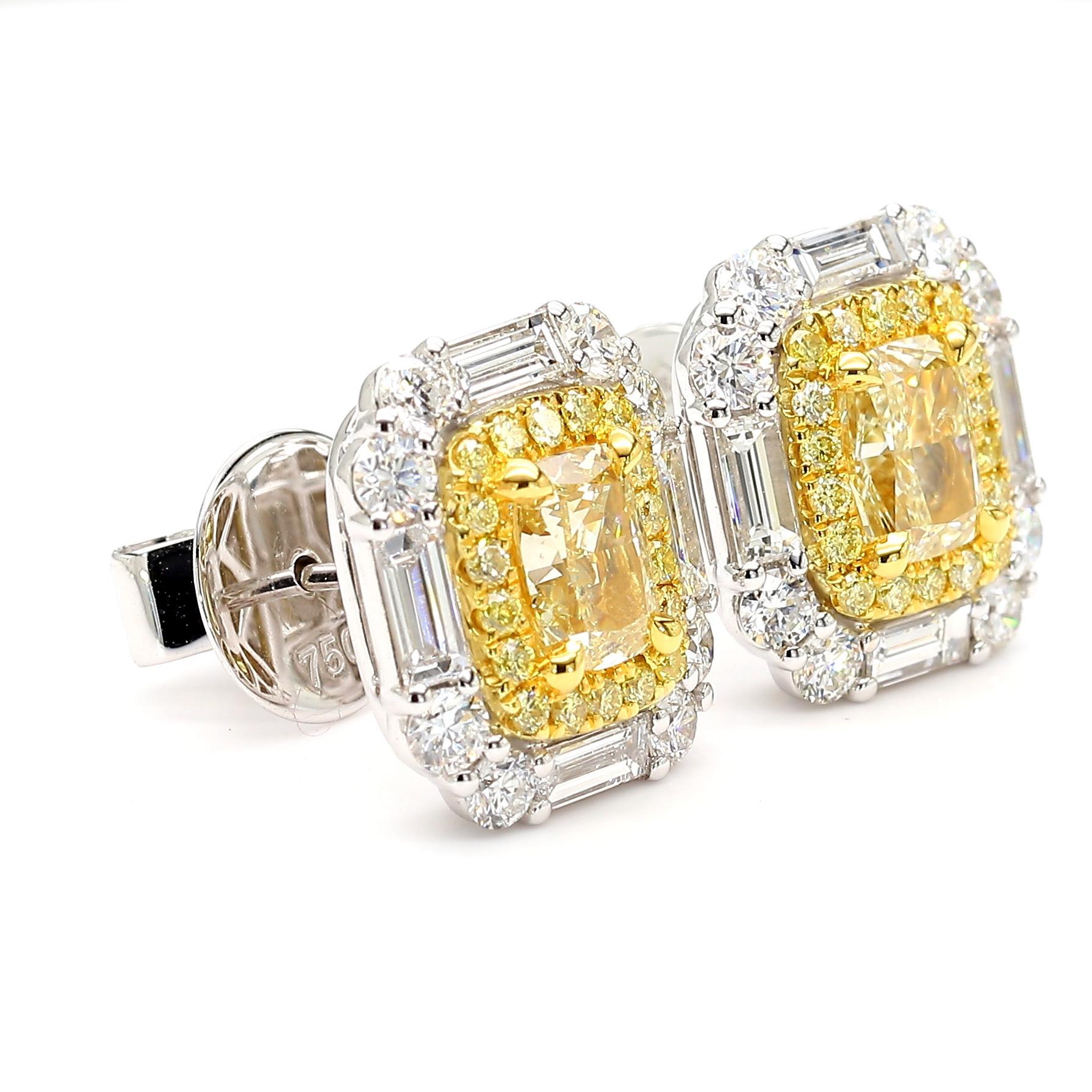 Taglio cuscino Orecchini con perno in oro con diamante giallo naturale certificato GIA da 3.36 carati TW in vendita