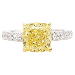 Bague cocktail en or jaune naturel certifié GIA avec diamant coussin de 4.55 carats poids total