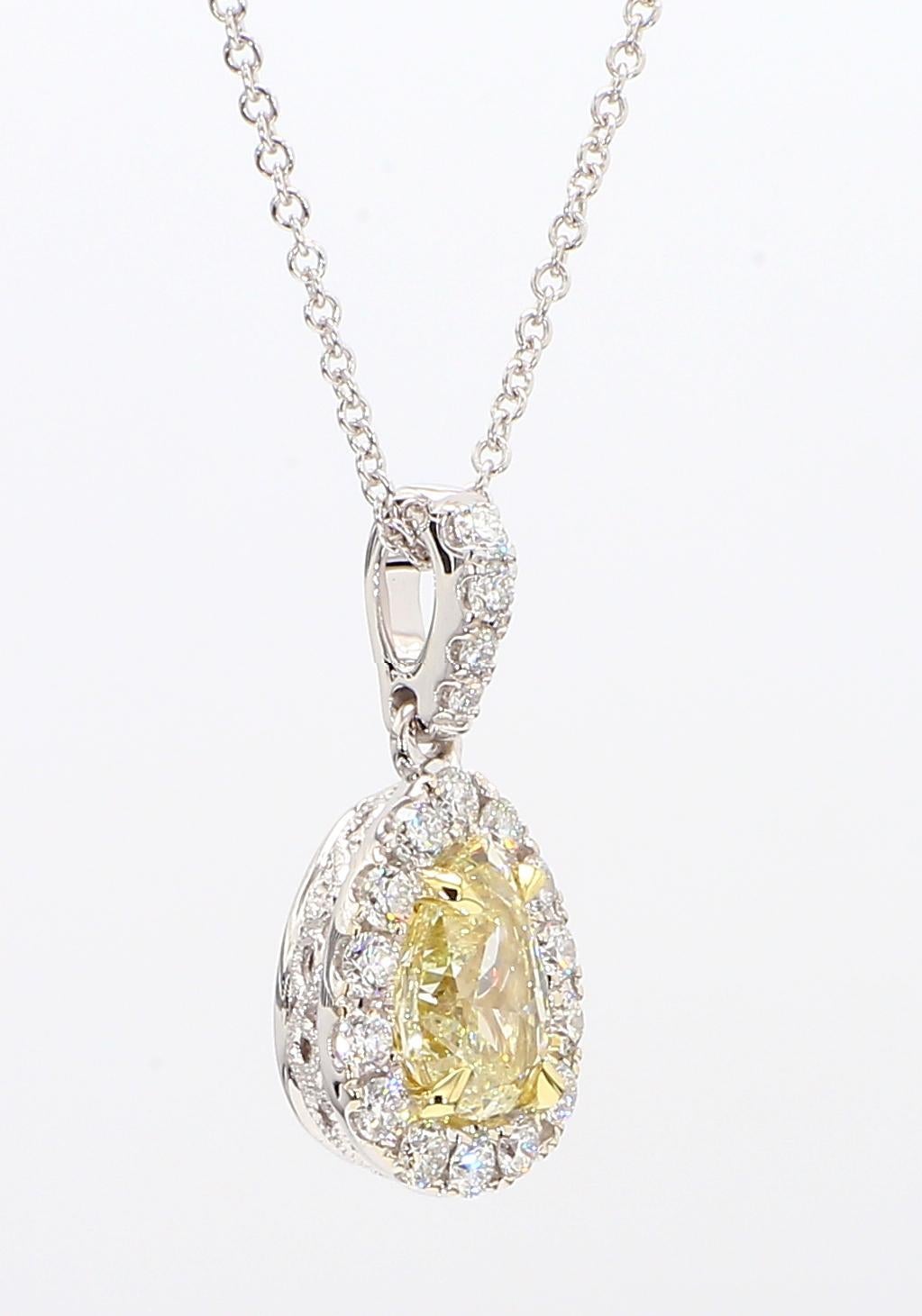 Taille poire Pendentif en or jaune poire certifié GIA de 1.37 carats poids total en vente