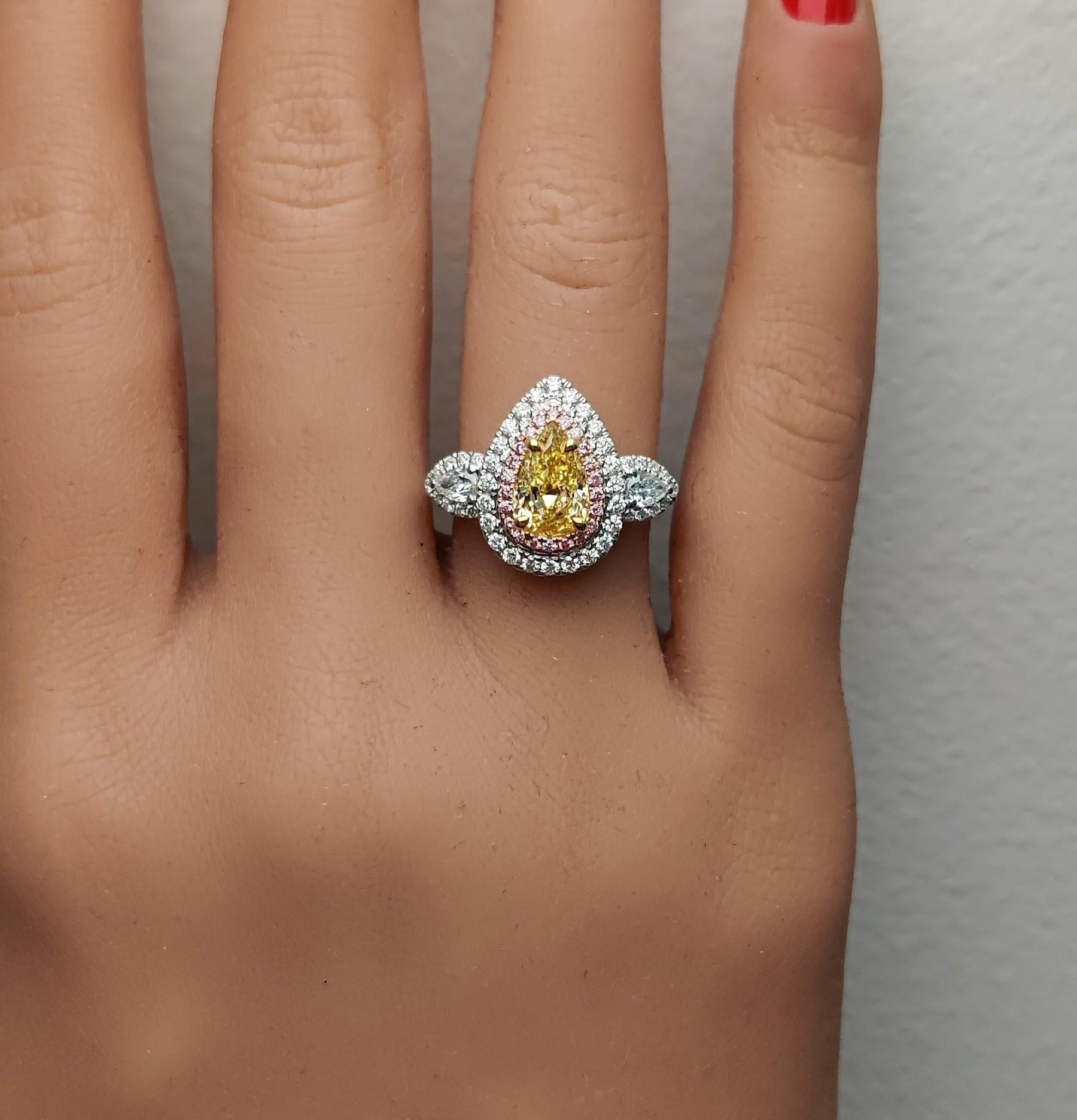 GIA Certified Natural Yellow Pear Diamond 2.00 Carat TW Gold Cocktail Ring In New Condition For Sale In New York, NY