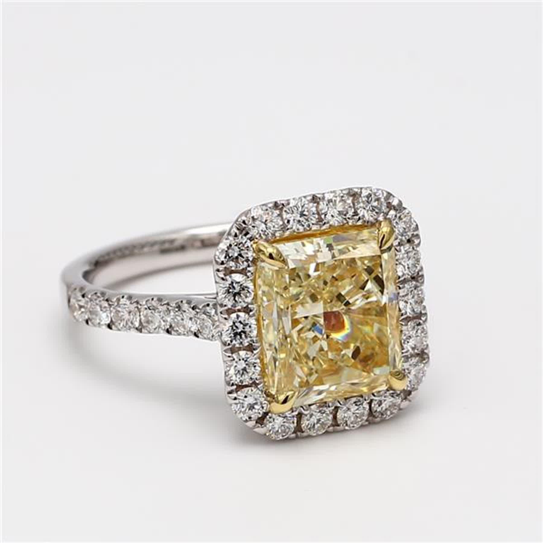 GIA Certified Natural Yellow Radiant and White Diamond 5.00 Carat TW Gold Ring In New Condition For Sale In New York, NY