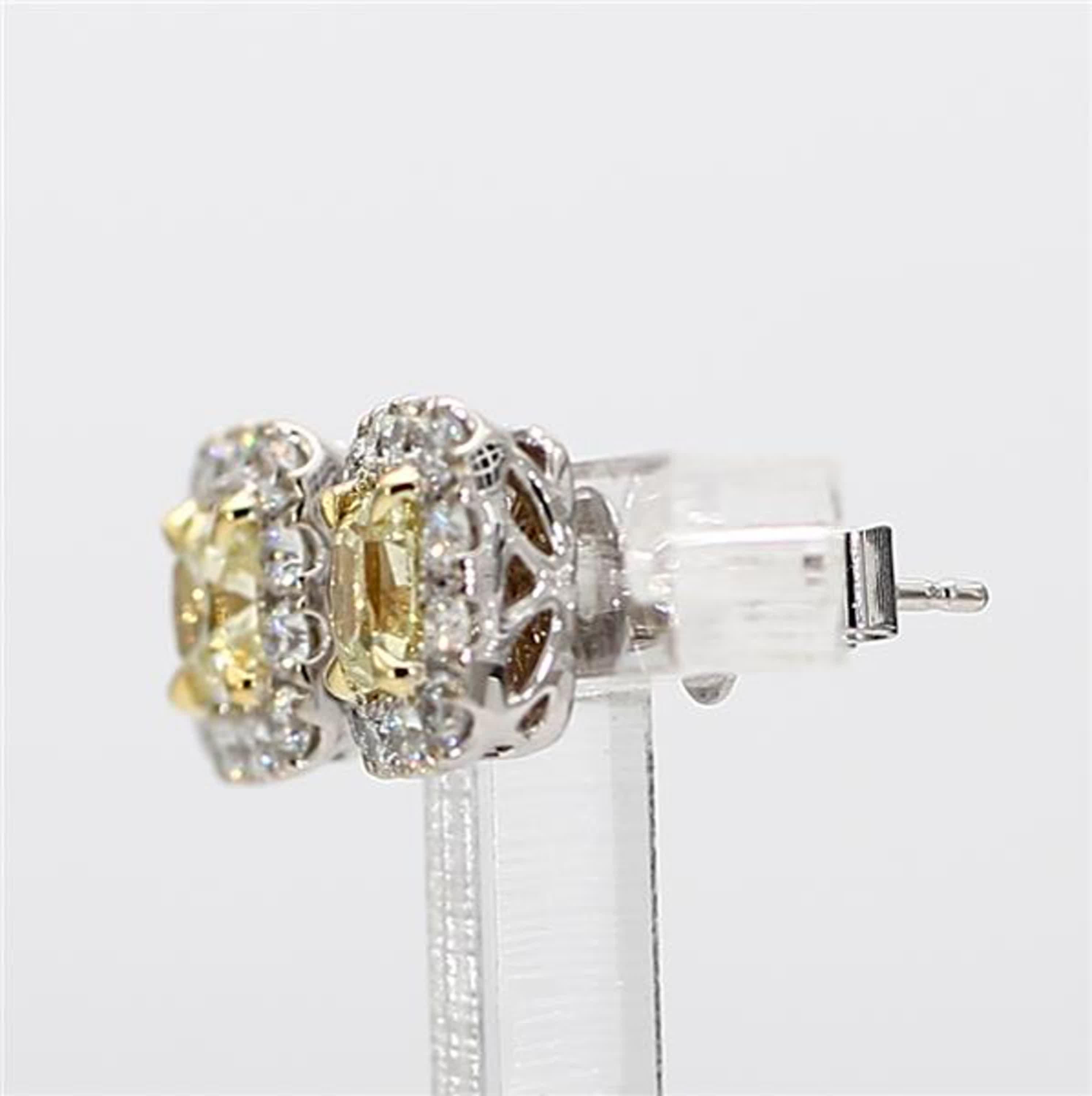 Contemporain GIA Certified Natural Yellow Radiant Diamond 1.39 Carat TW Gold Stud Earrings (Boucles d'oreilles en or) en vente