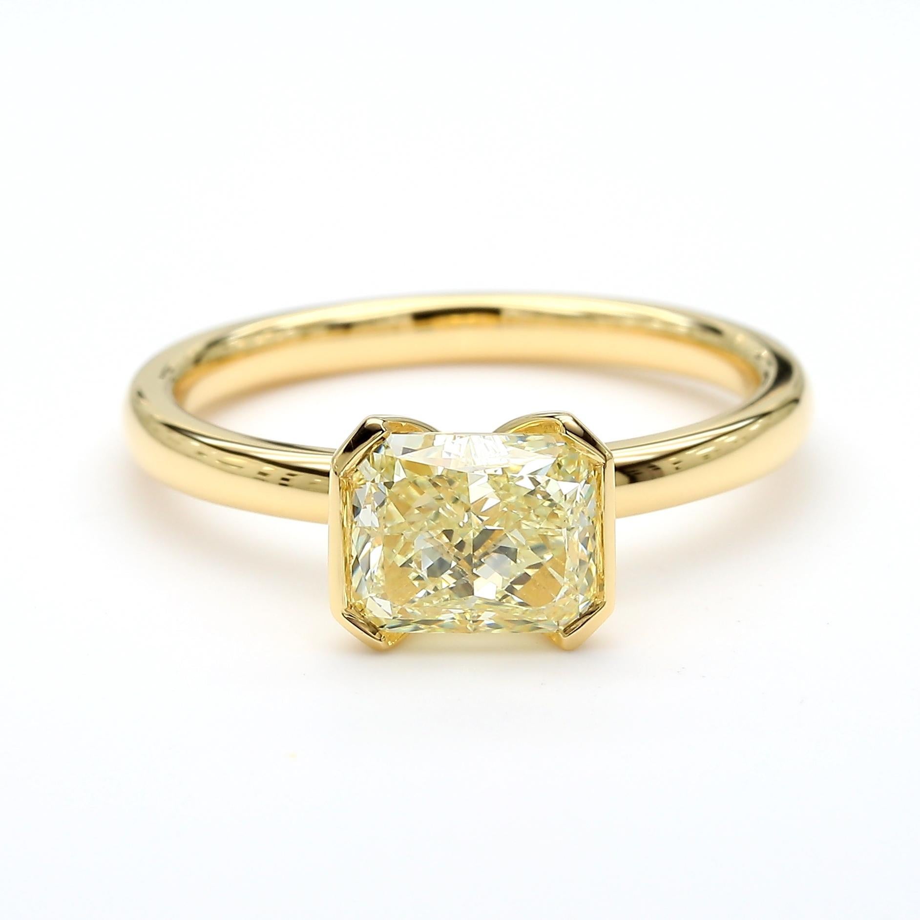 GIA-zertifizierter natürlicher gelber strahlender Diamant 1.55 Karat TW Gold Cocktail-Ring (Zeitgenössisch) im Angebot