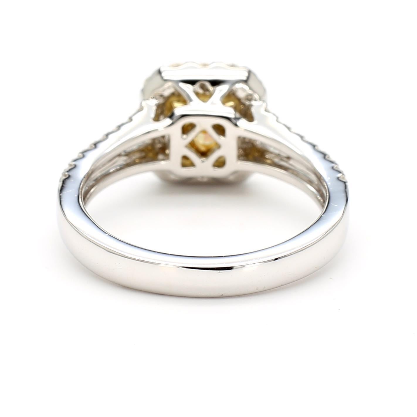 Bague cocktail en or jaune radiant certifiée GIA de 1.57 carat poids total en vente 1