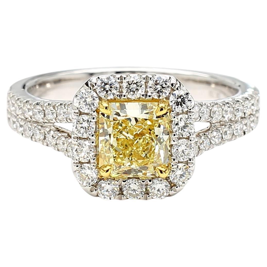 Bague cocktail en or jaune radiant certifiée GIA de 1.57 carat poids total