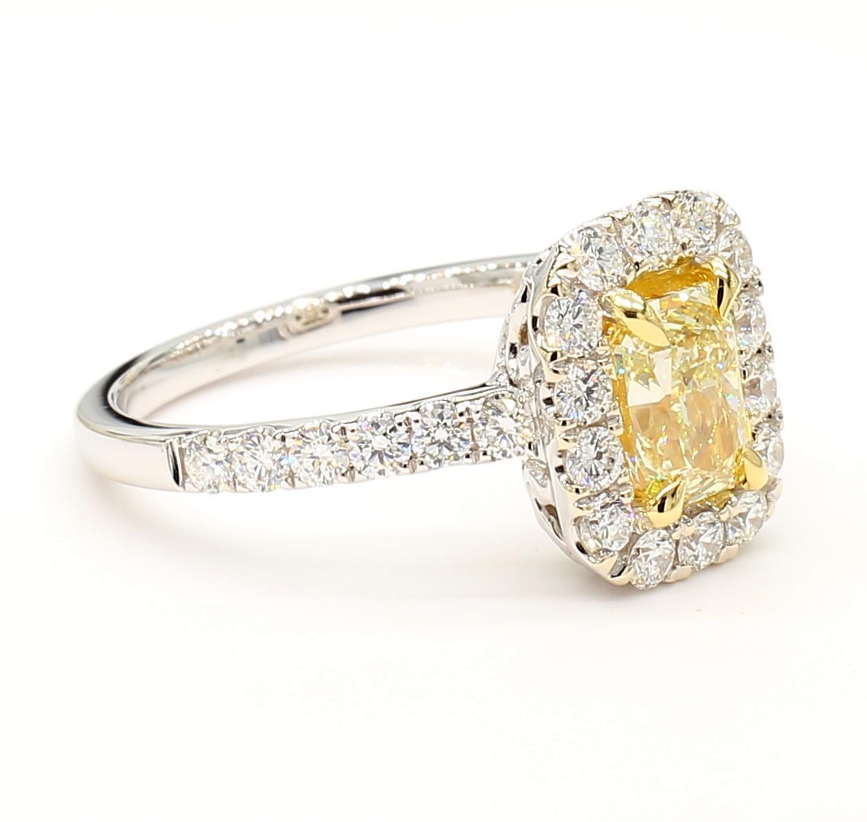 Taille radiant Bague cocktail en or jaune radiant certifiée GIA de 1.70 carat poids total en vente